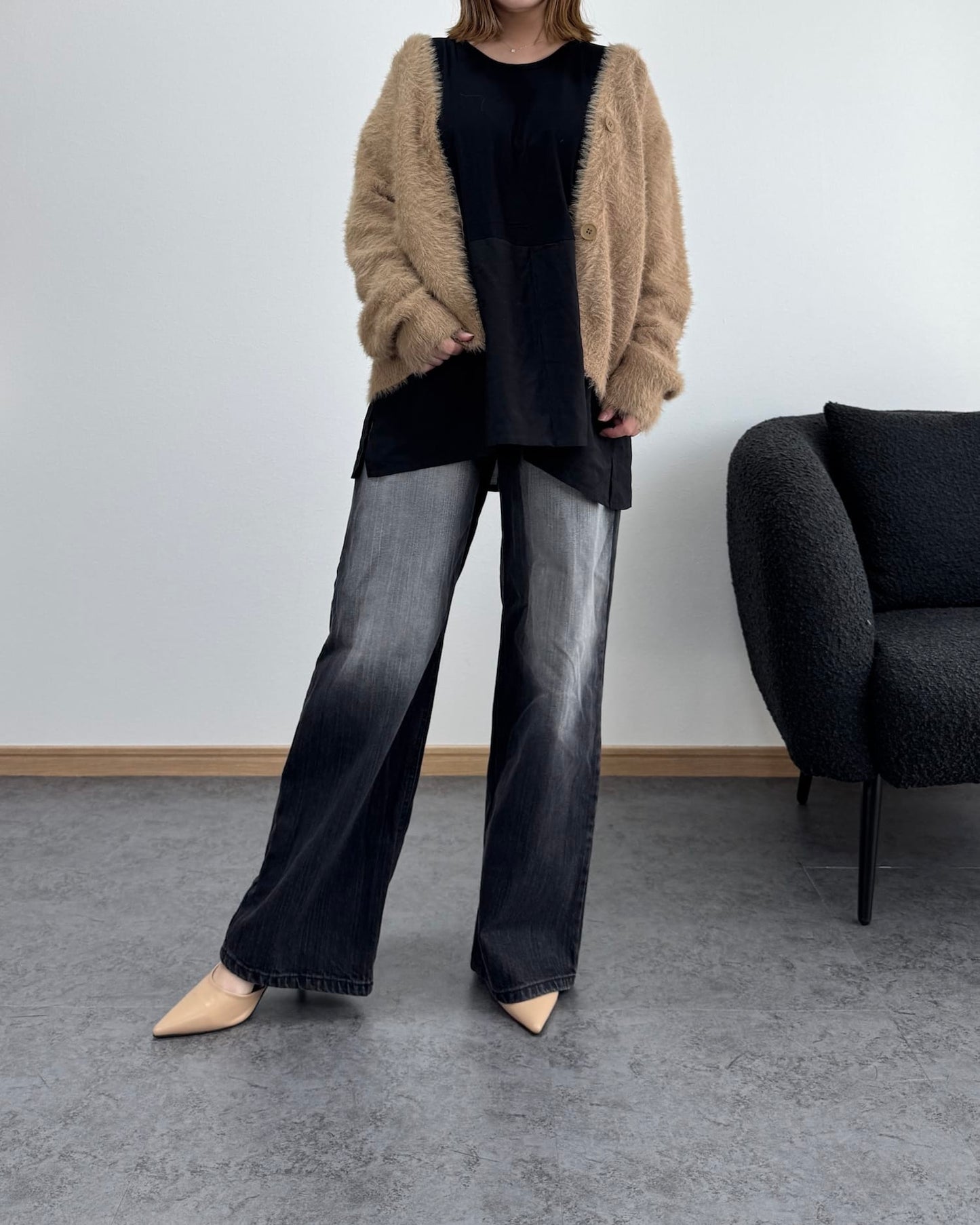 Vネックファーカーディガン