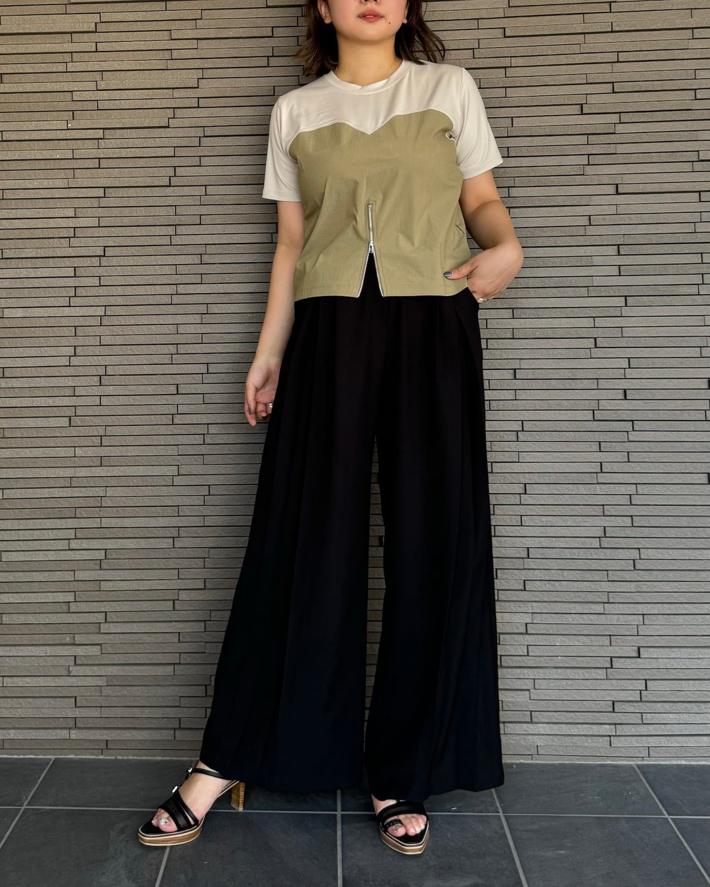 センタージップ異素材バイカラーTシャツ