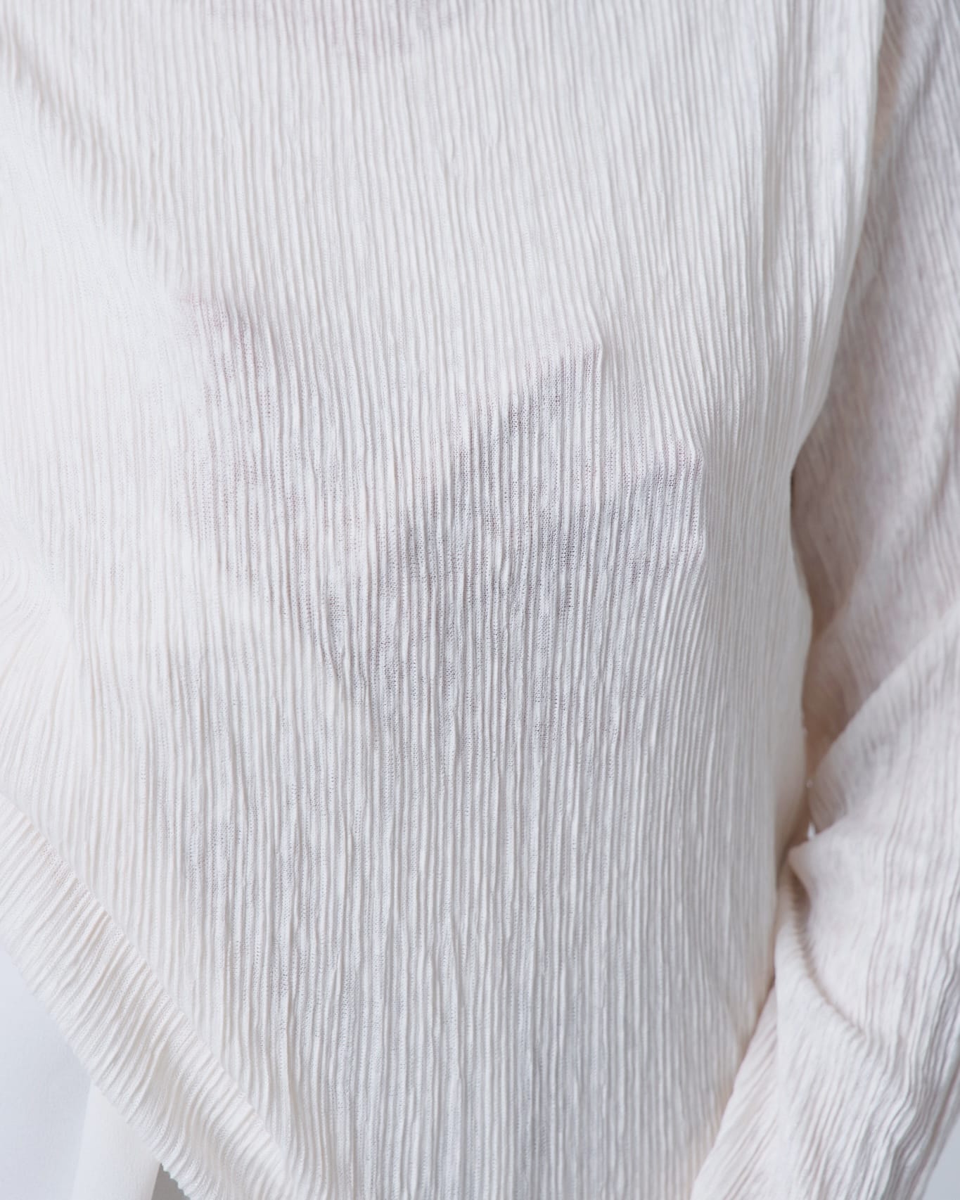 シフォンリラックスプルオーバー