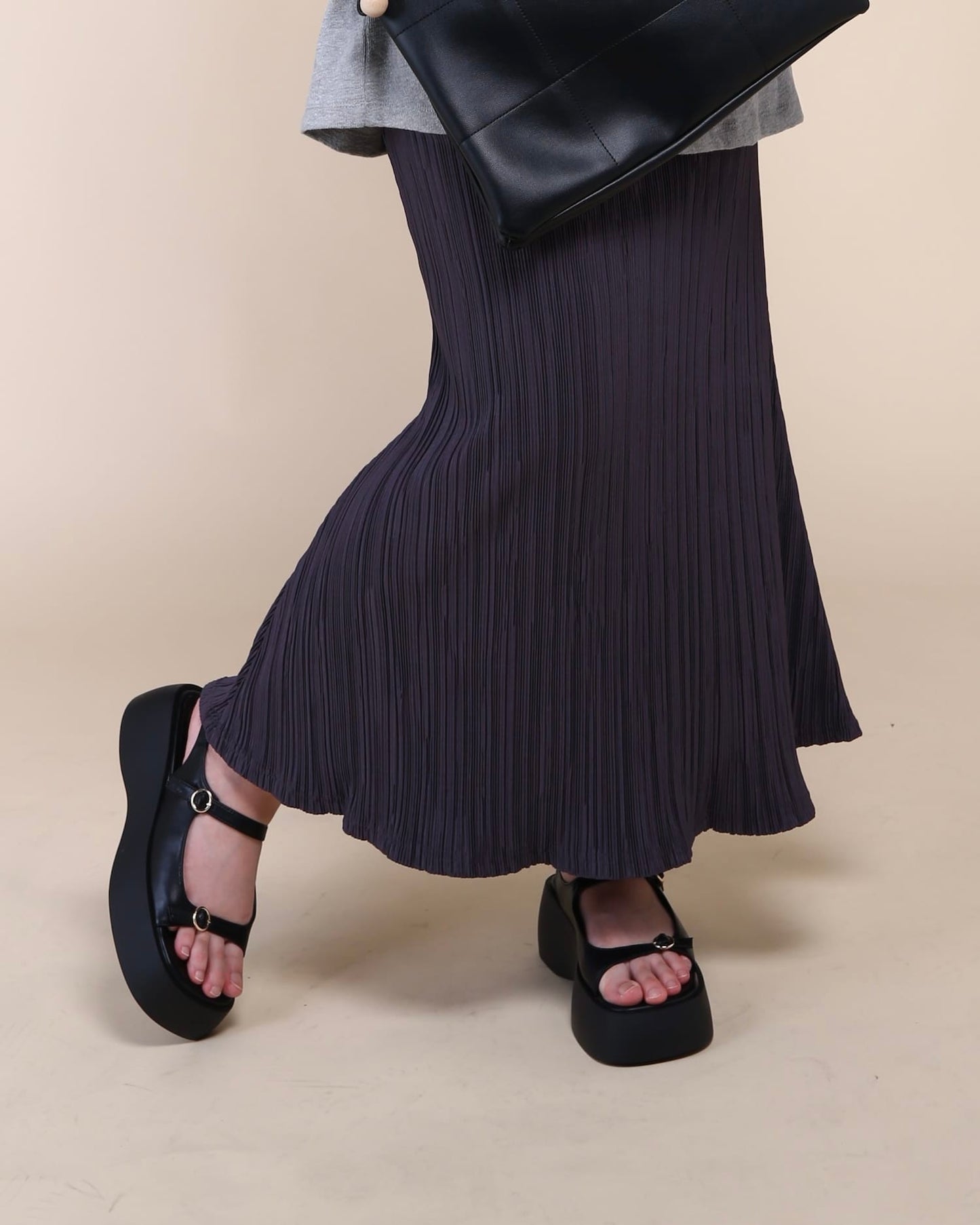 厚底ベルトストラップサンダル