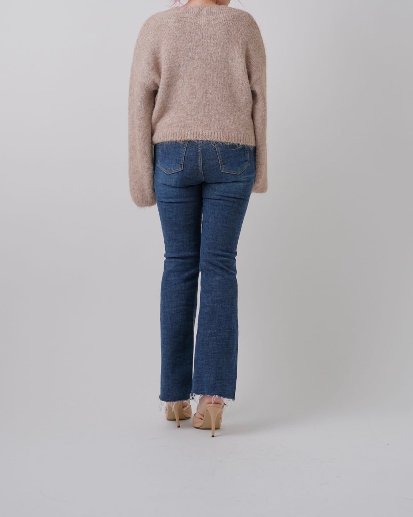 Vネックバルーンカラーニット