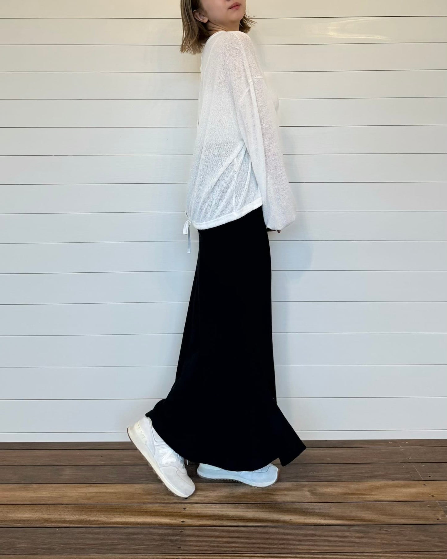 バックスリットリボントップス