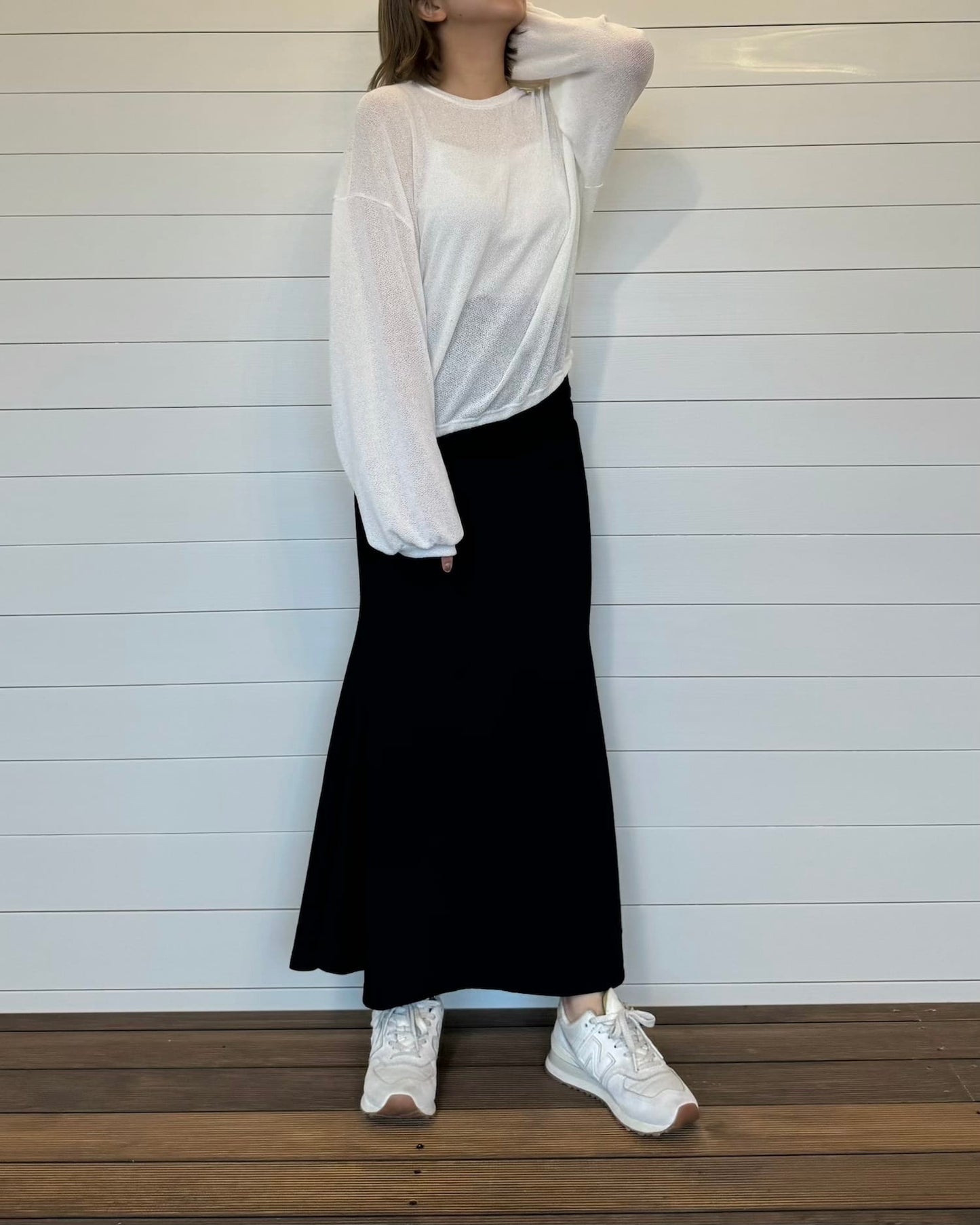 バックスリットリボントップス