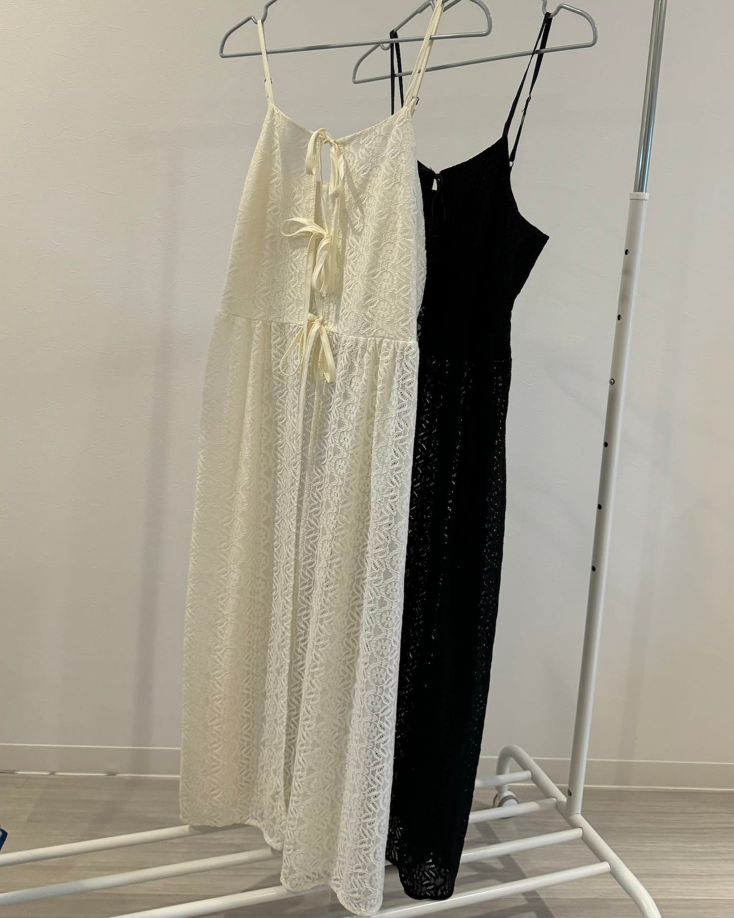 レイヤードロングレースビスチェ