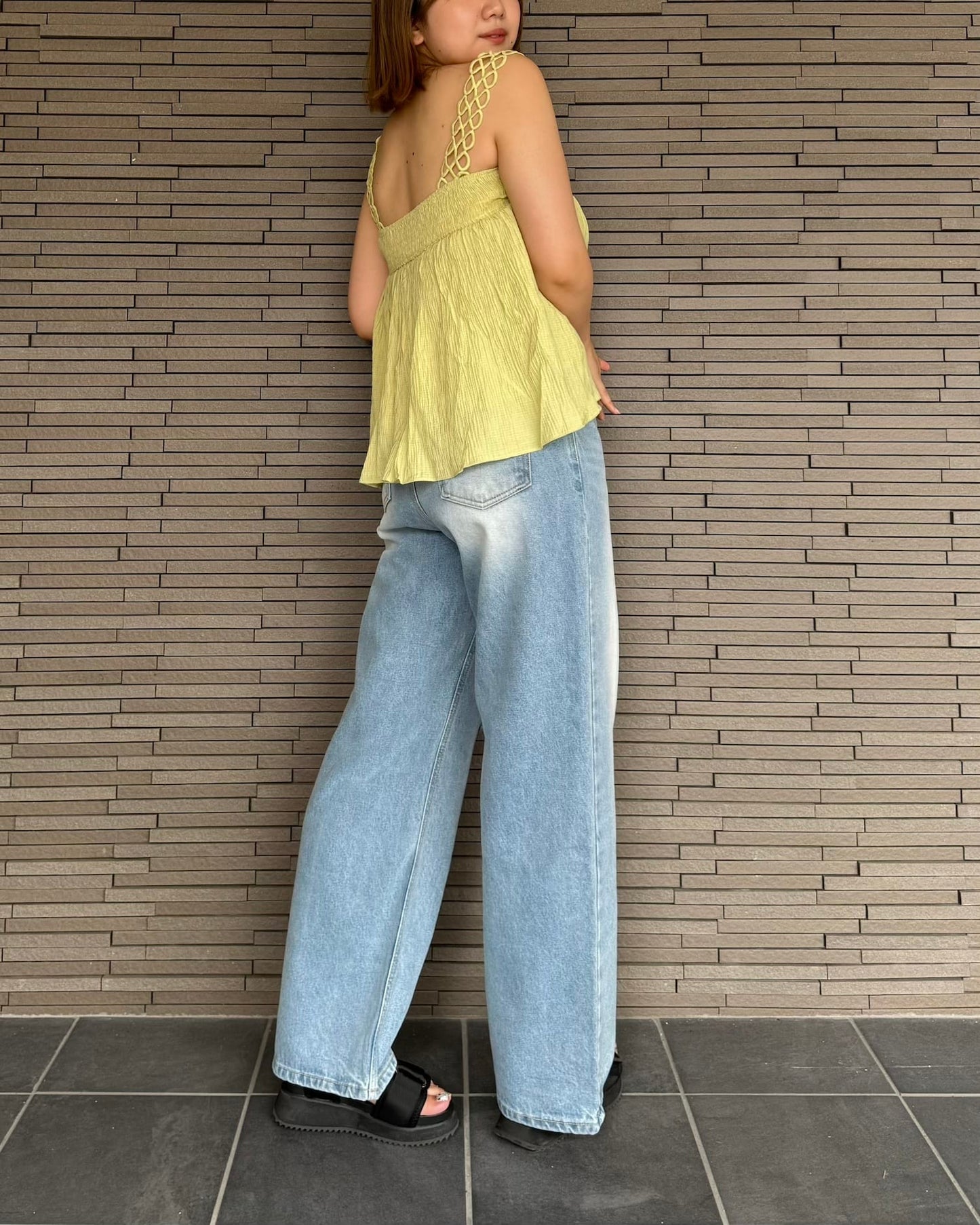 【肩紐デザイン】ギャザートップス