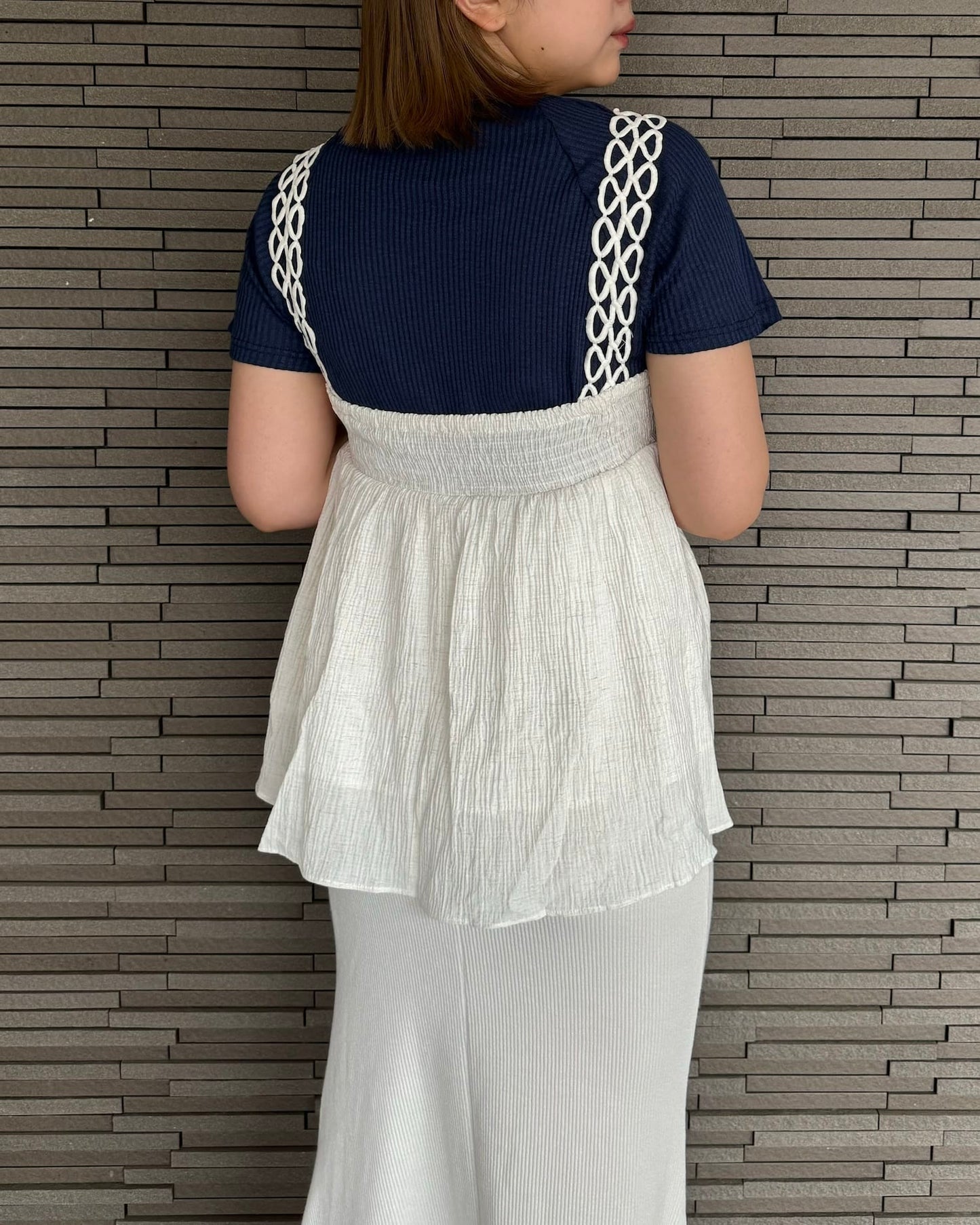 【肩紐デザイン】ギャザートップス