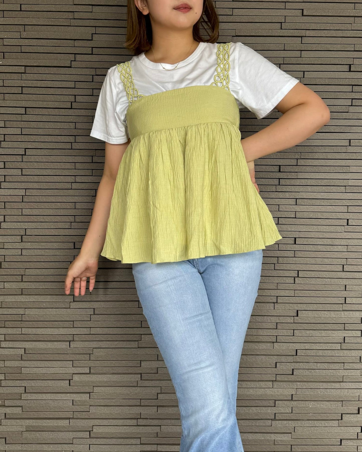 【肩紐デザイン】ギャザートップス