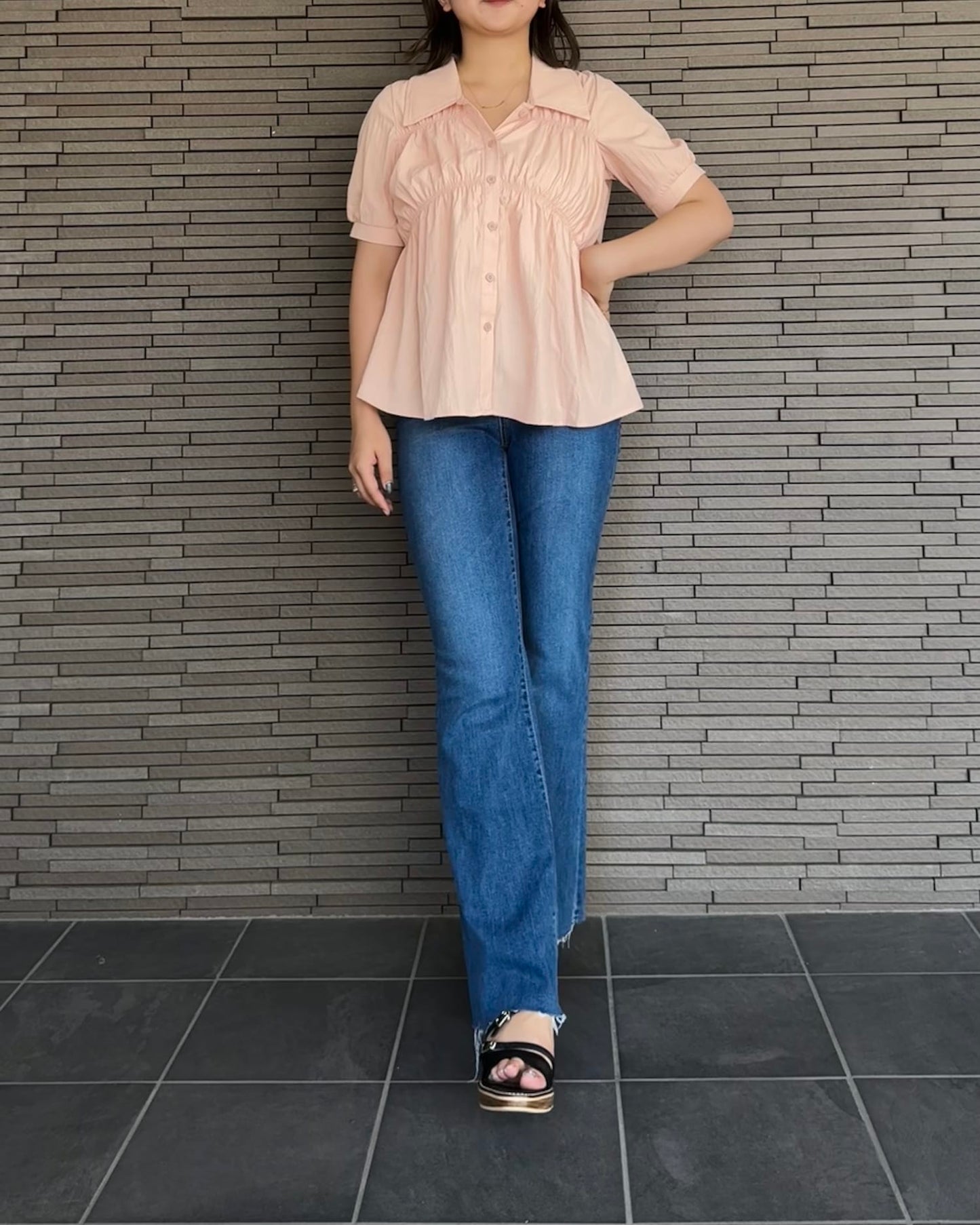 襟付き変形ブラウス