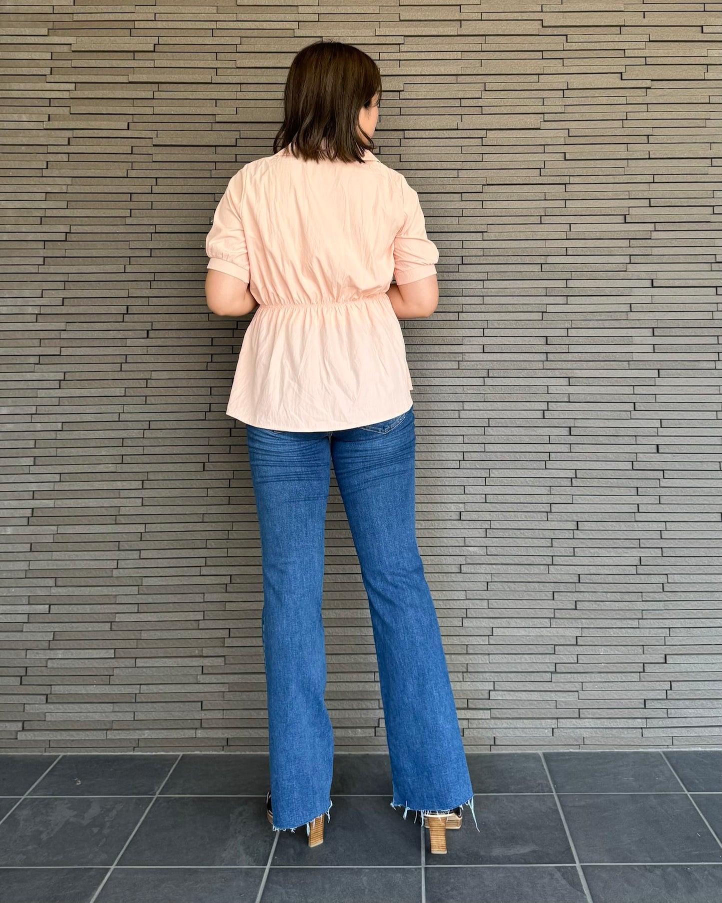 襟付き変形ブラウス