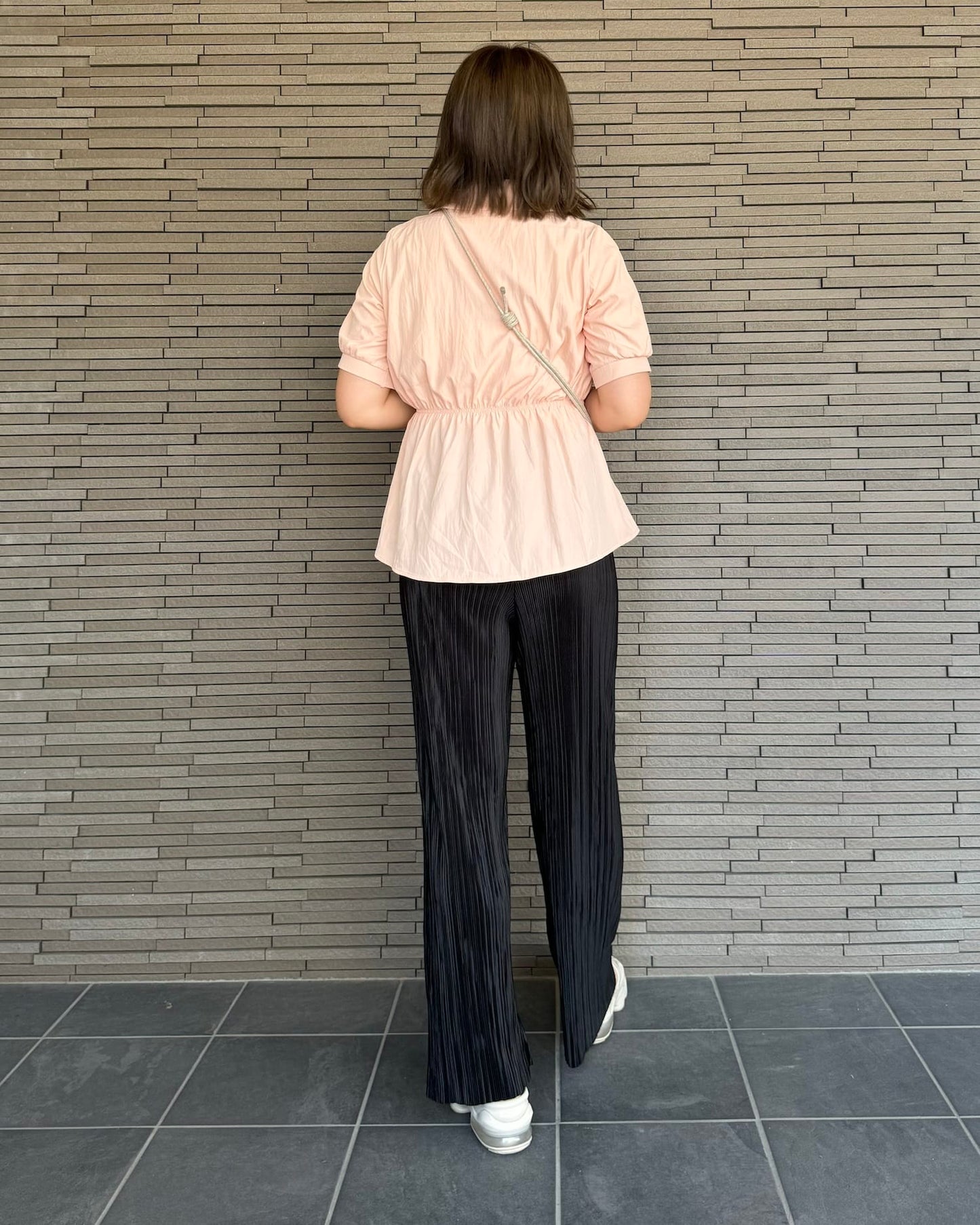 襟付き変形ブラウス