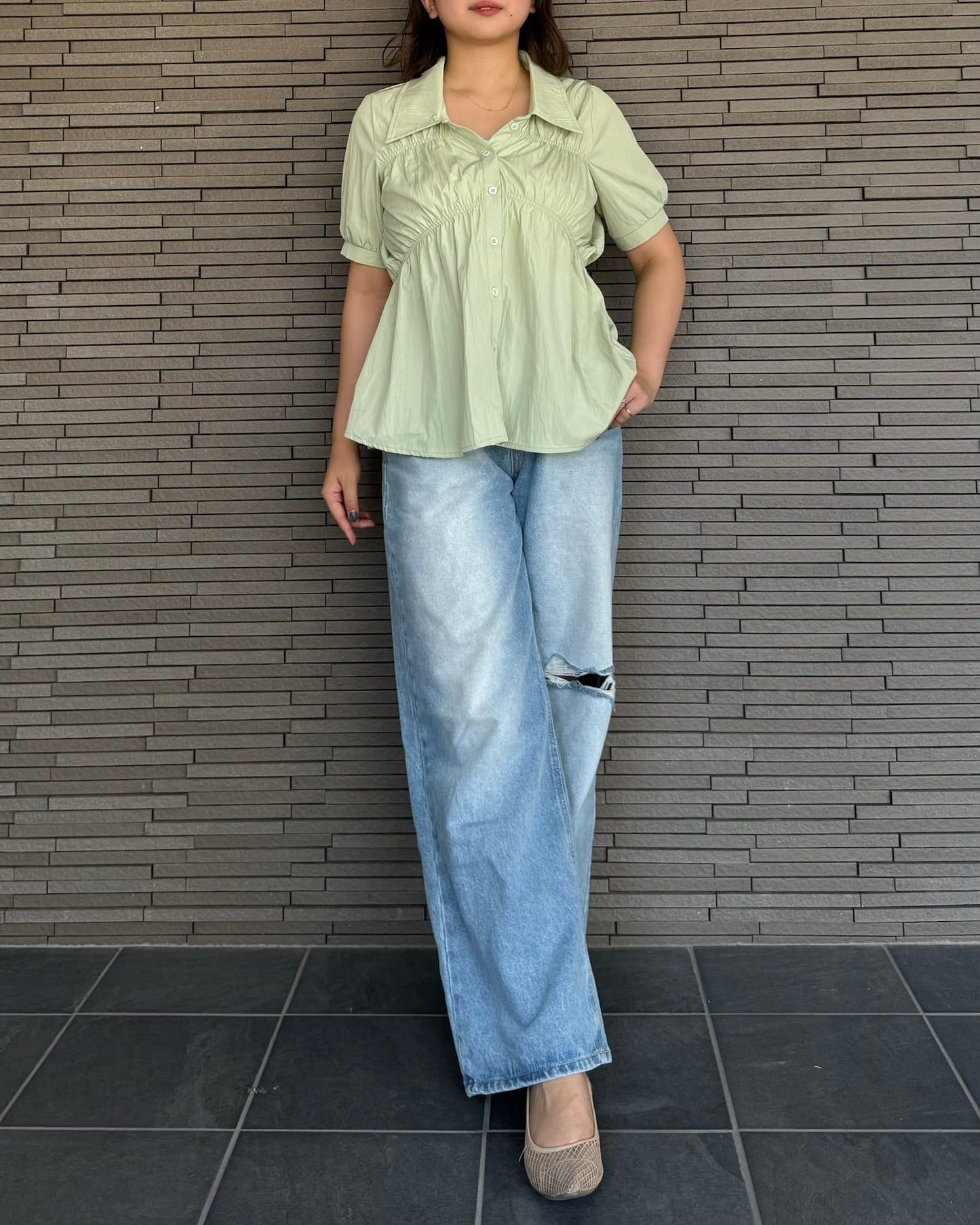 襟付き変形ブラウス