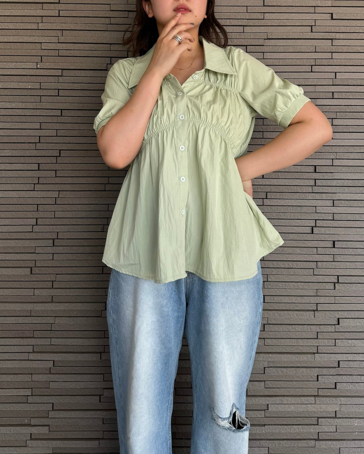 襟付き変形ブラウス