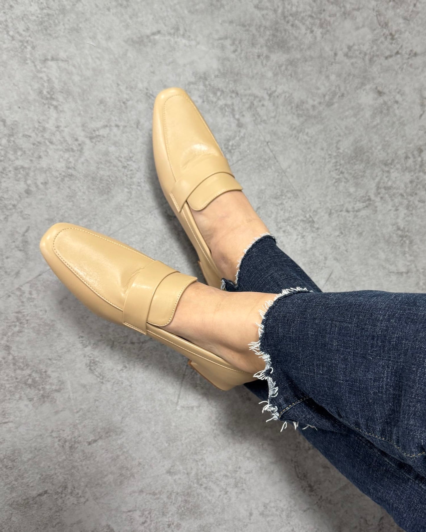 ふわふわクッションスクエアローファー