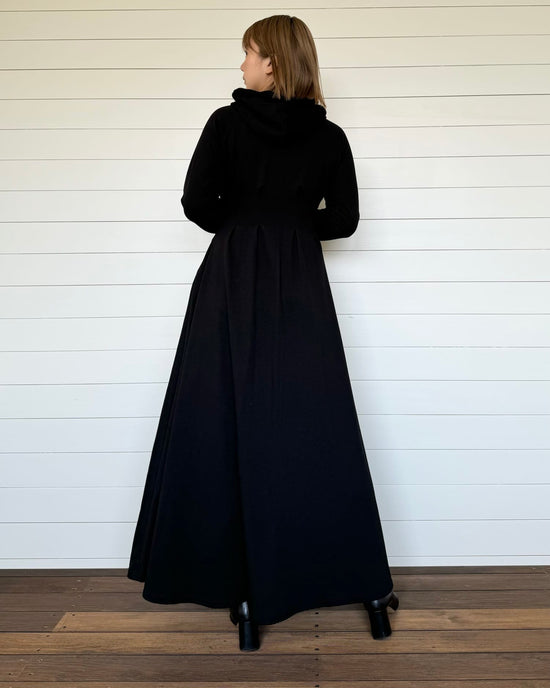 美シルエットパーカーワンピ