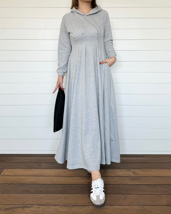 美シルエットパーカーワンピ