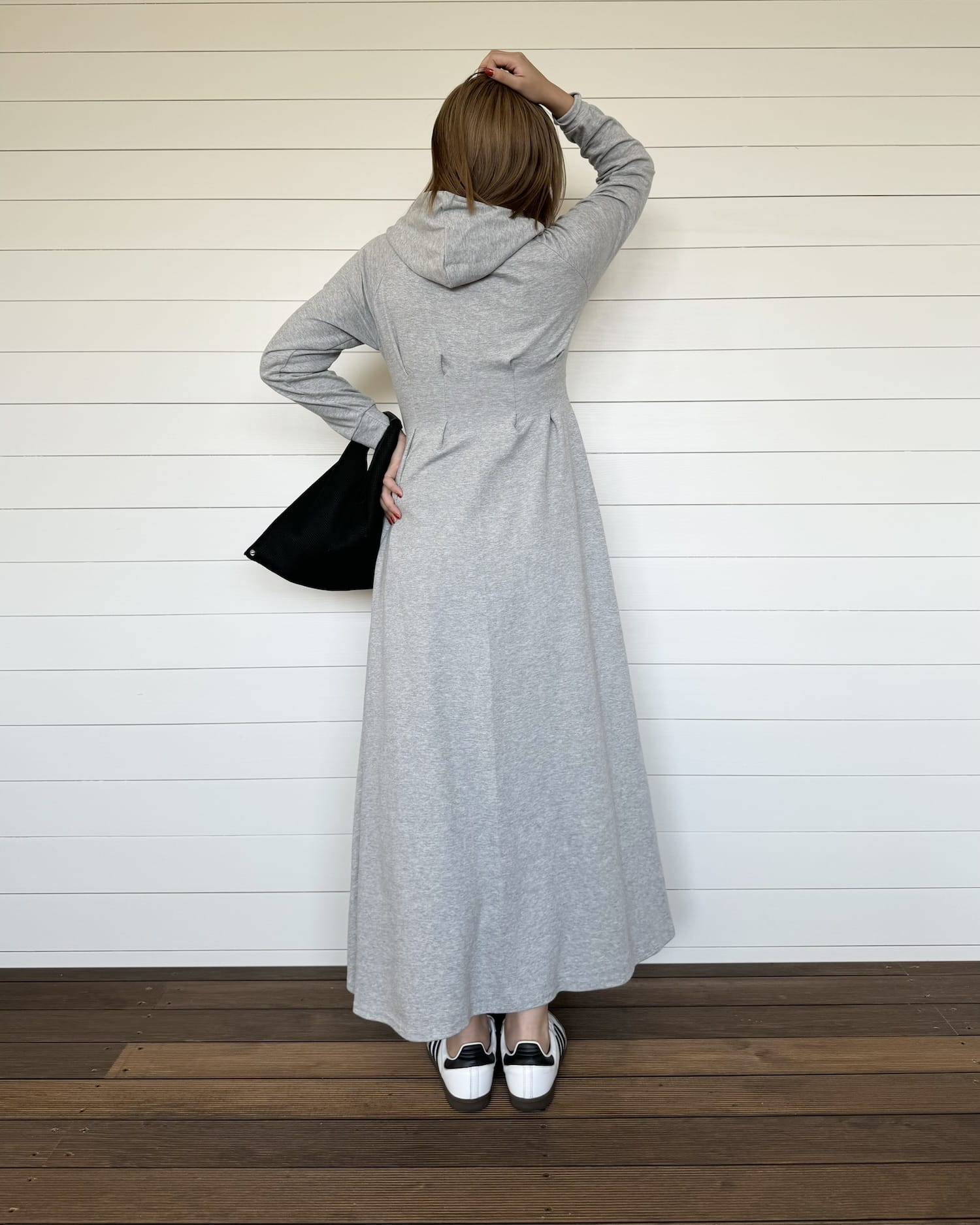 美シルエットパーカーワンピ