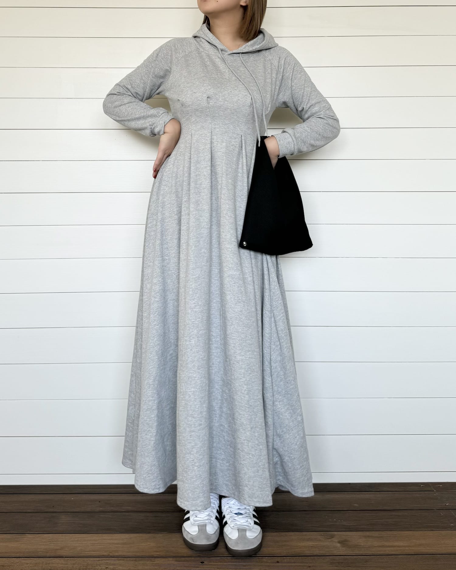 美シルエットパーカーワンピ