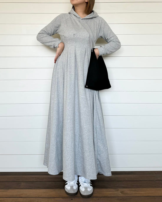 美シルエットパーカーワンピ