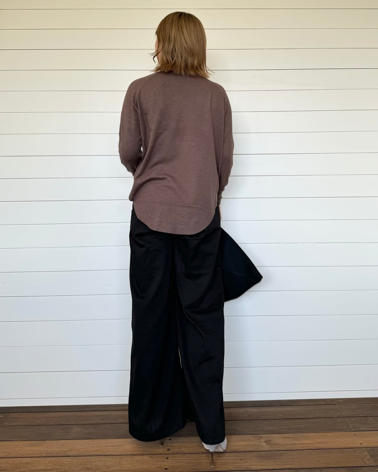 Vネックソフトカシミヤニット