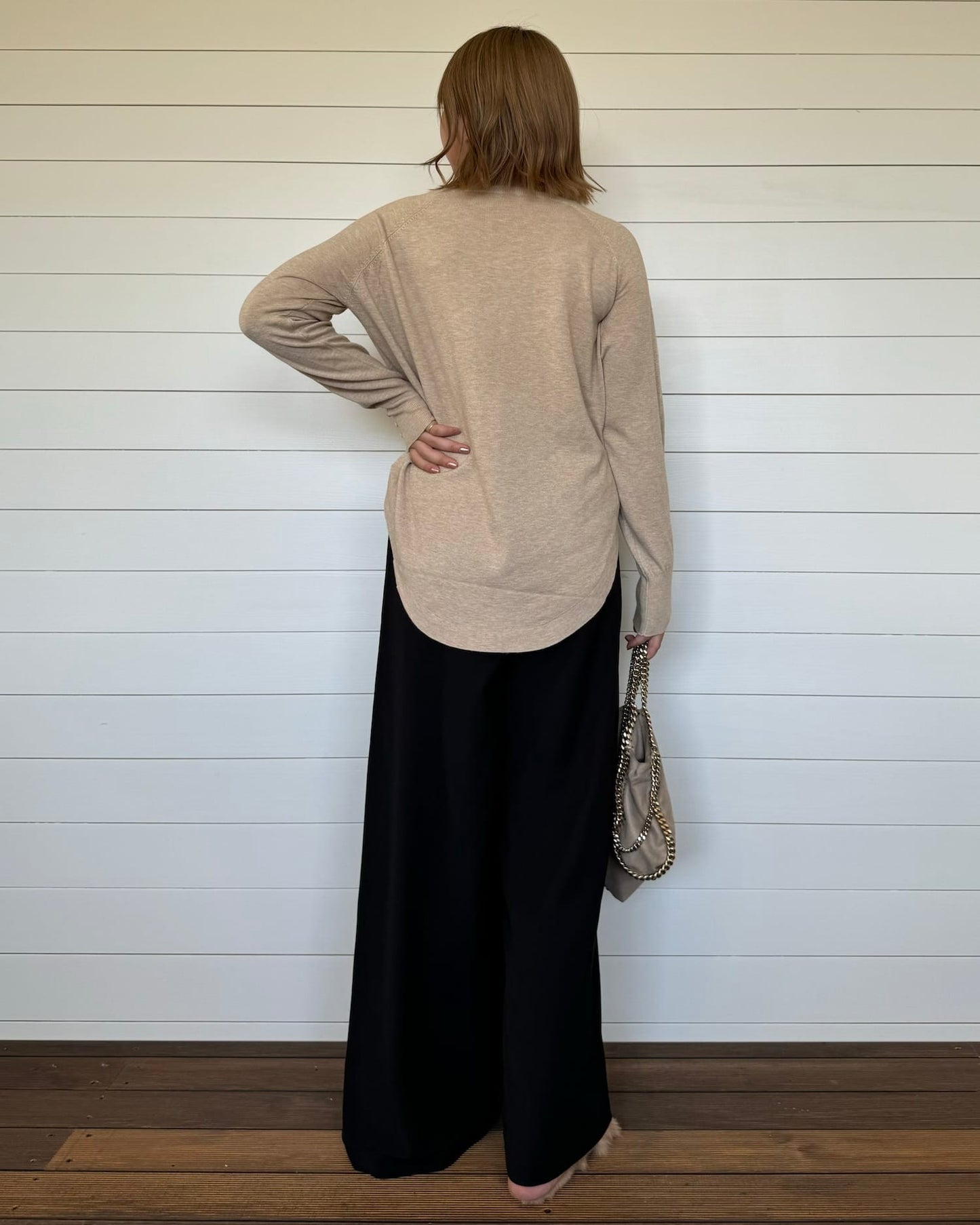 Vネックソフトカシミヤニット