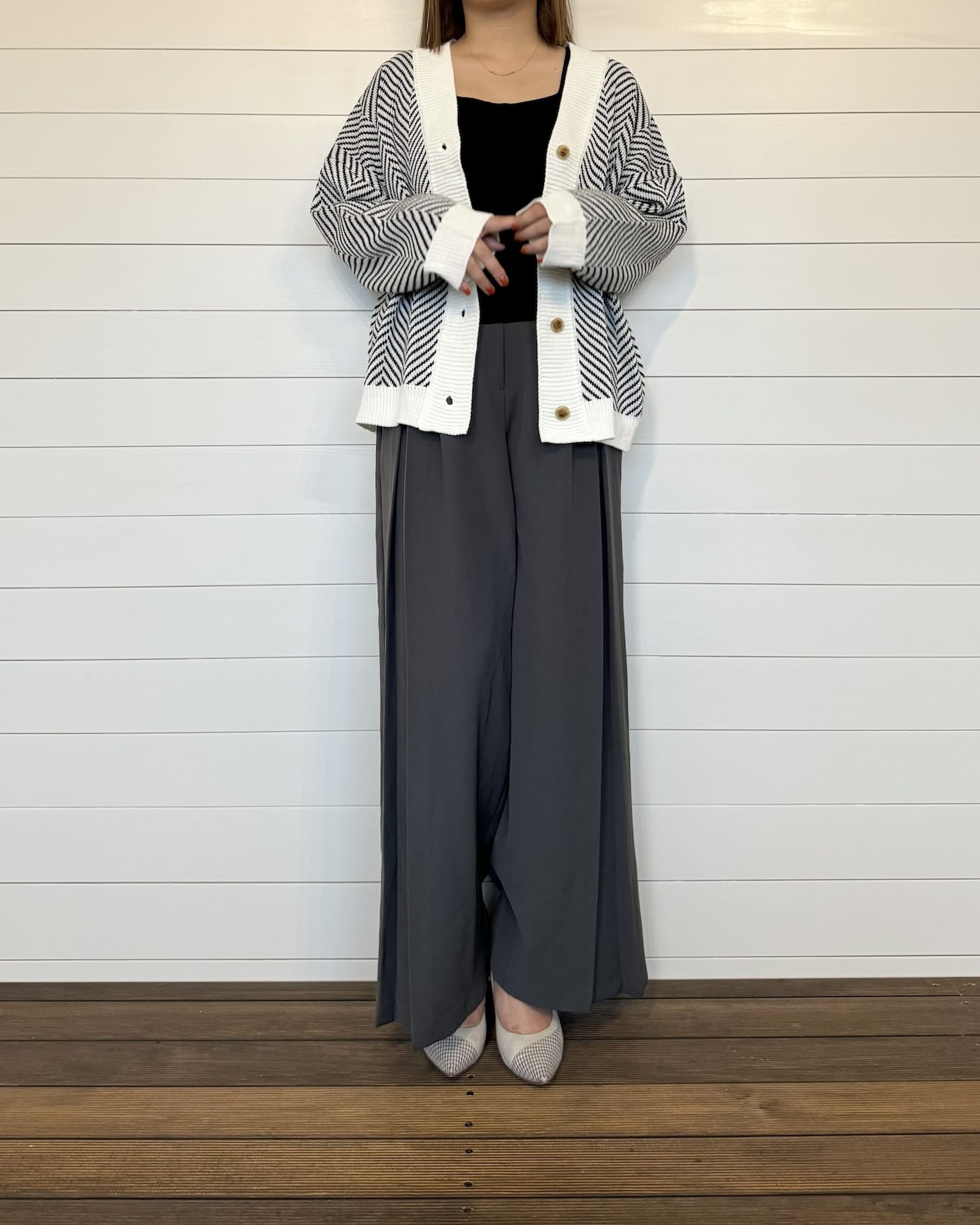 総柄Vネックニットカーディガン