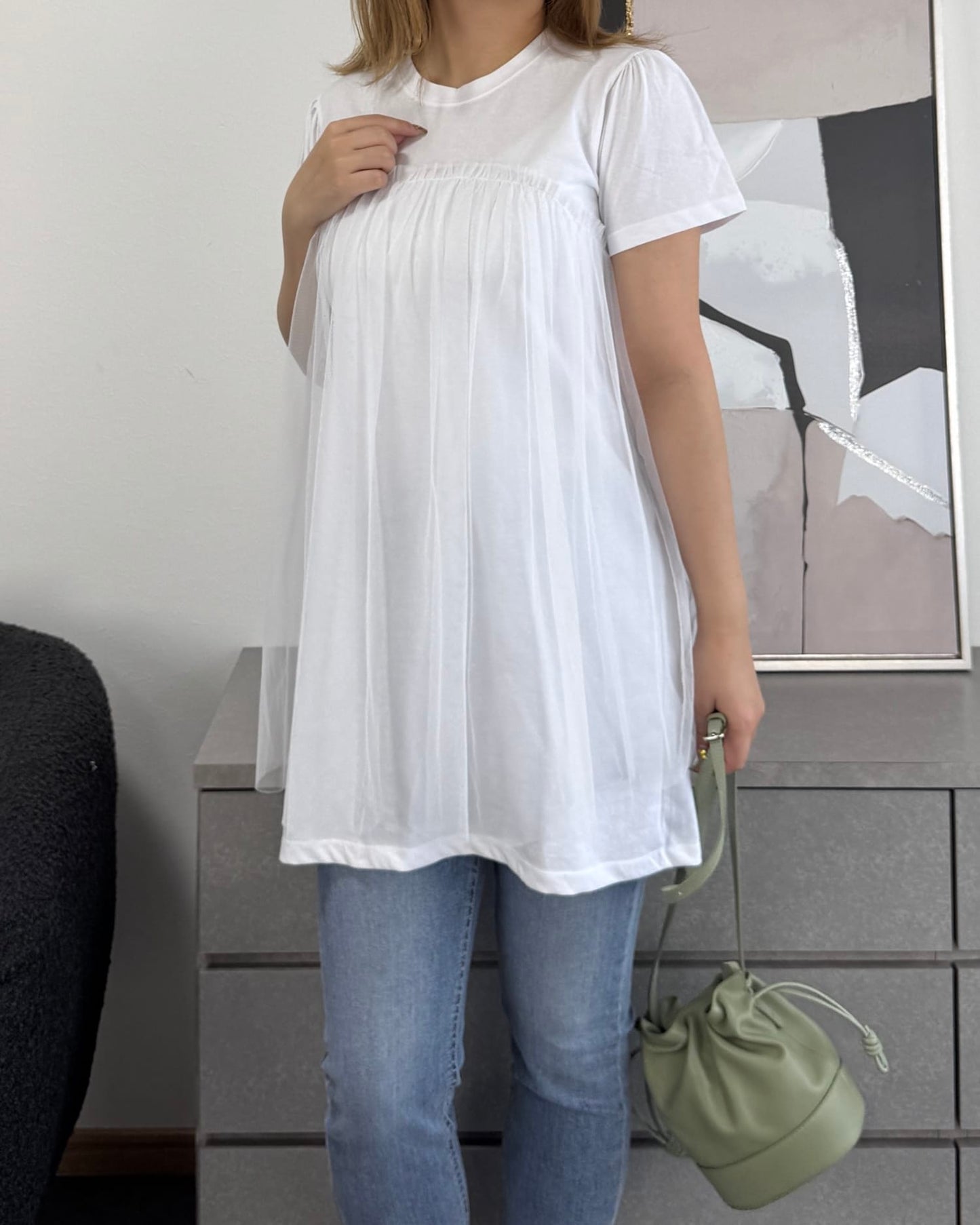 チュール付きTシャツ