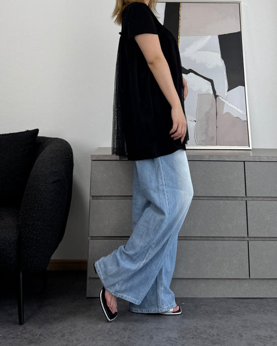チュール付きTシャツ