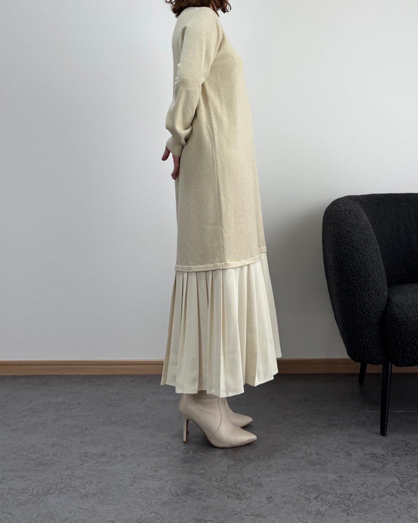 裾プリーツニットワンピ