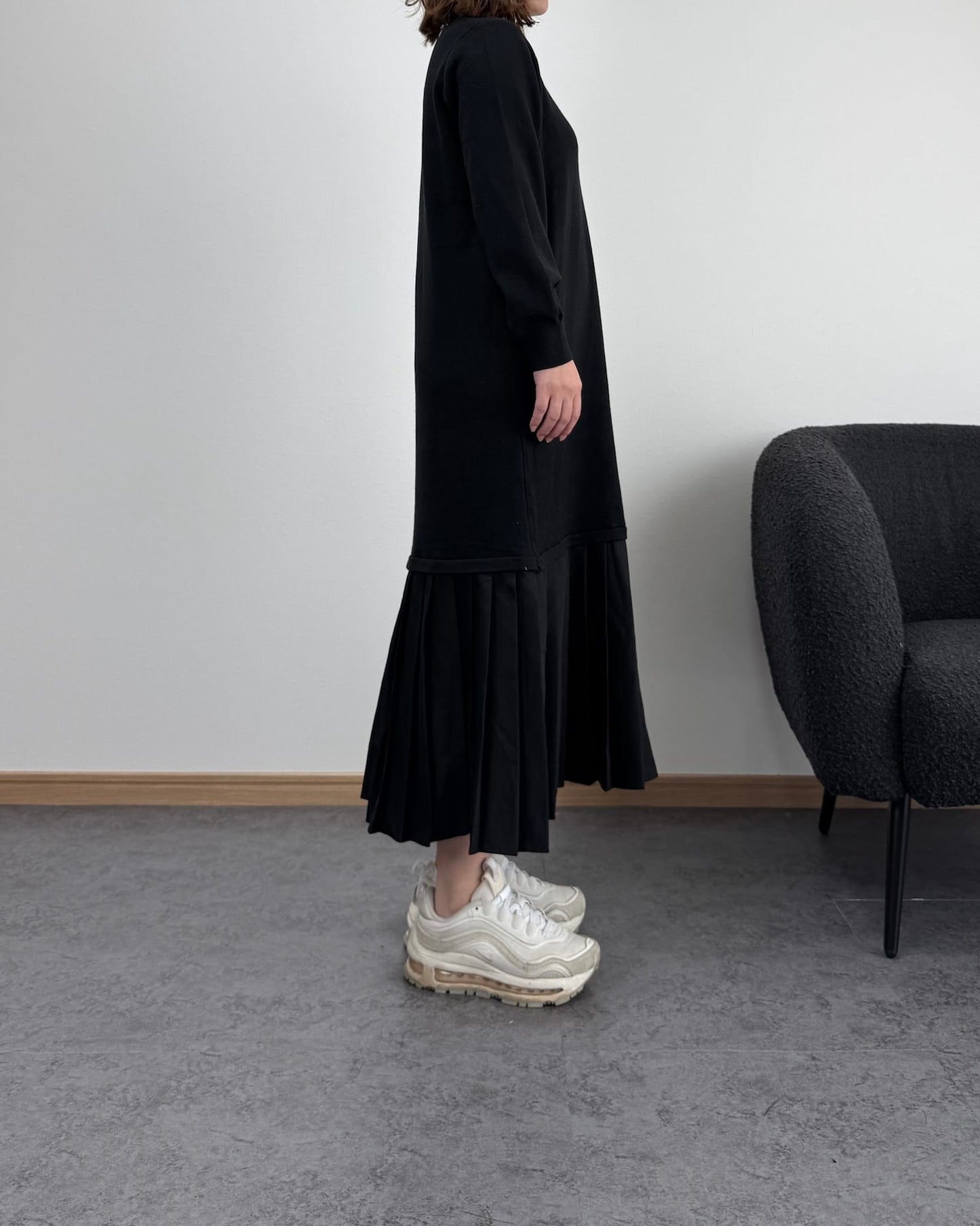 裾プリーツニットワンピ