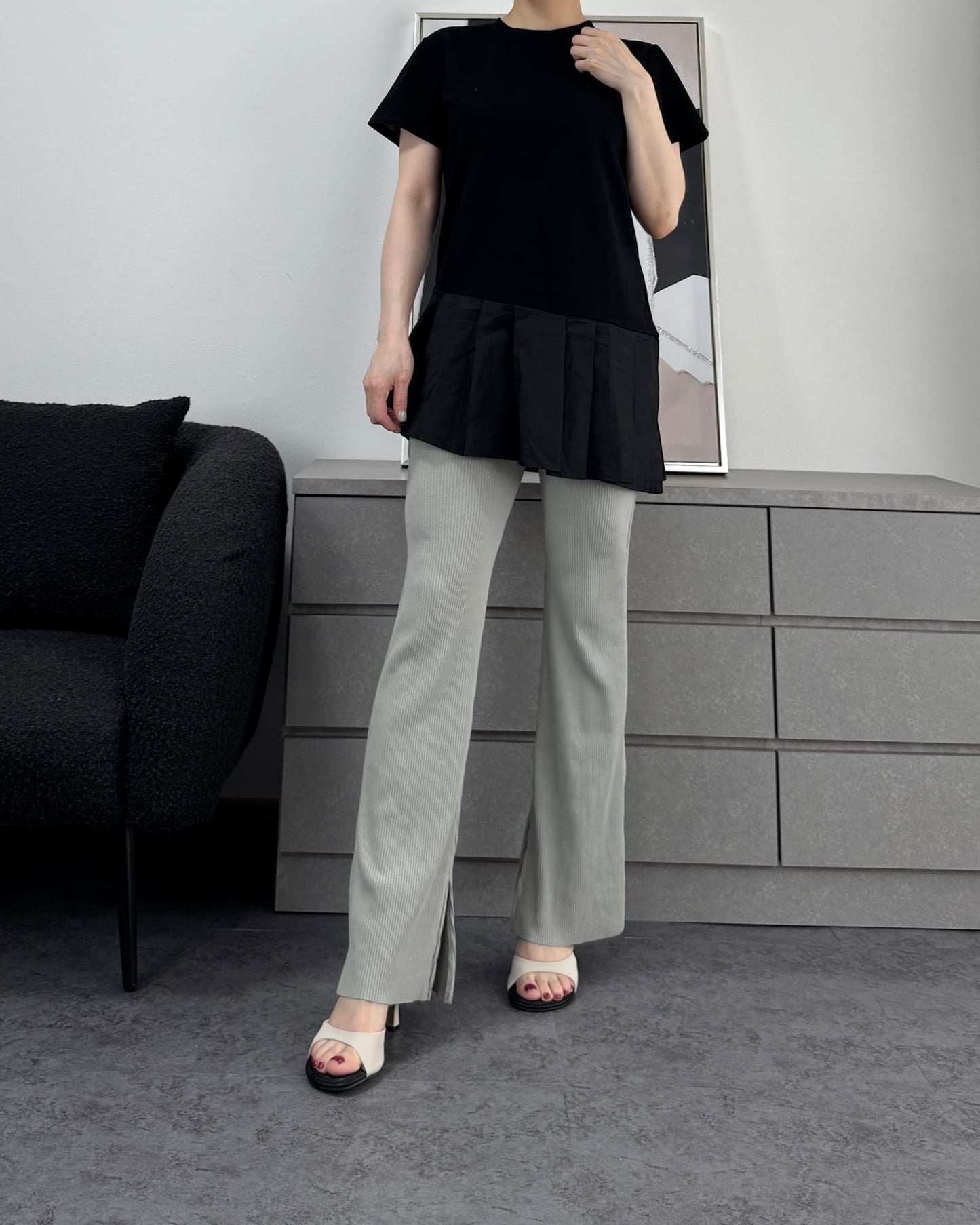 プリーツ切り替えTシャツ