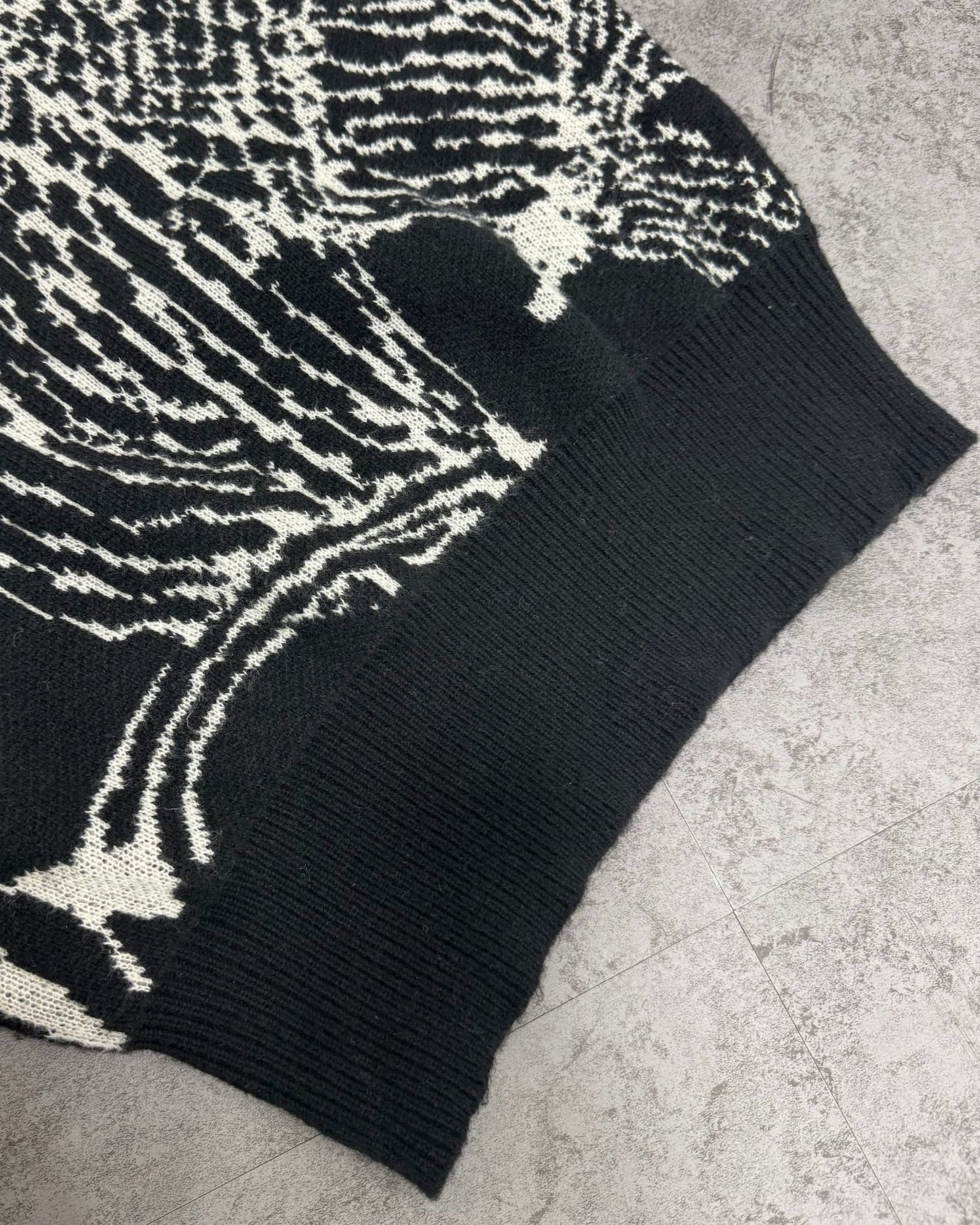 総柄モノトーンニットベスト