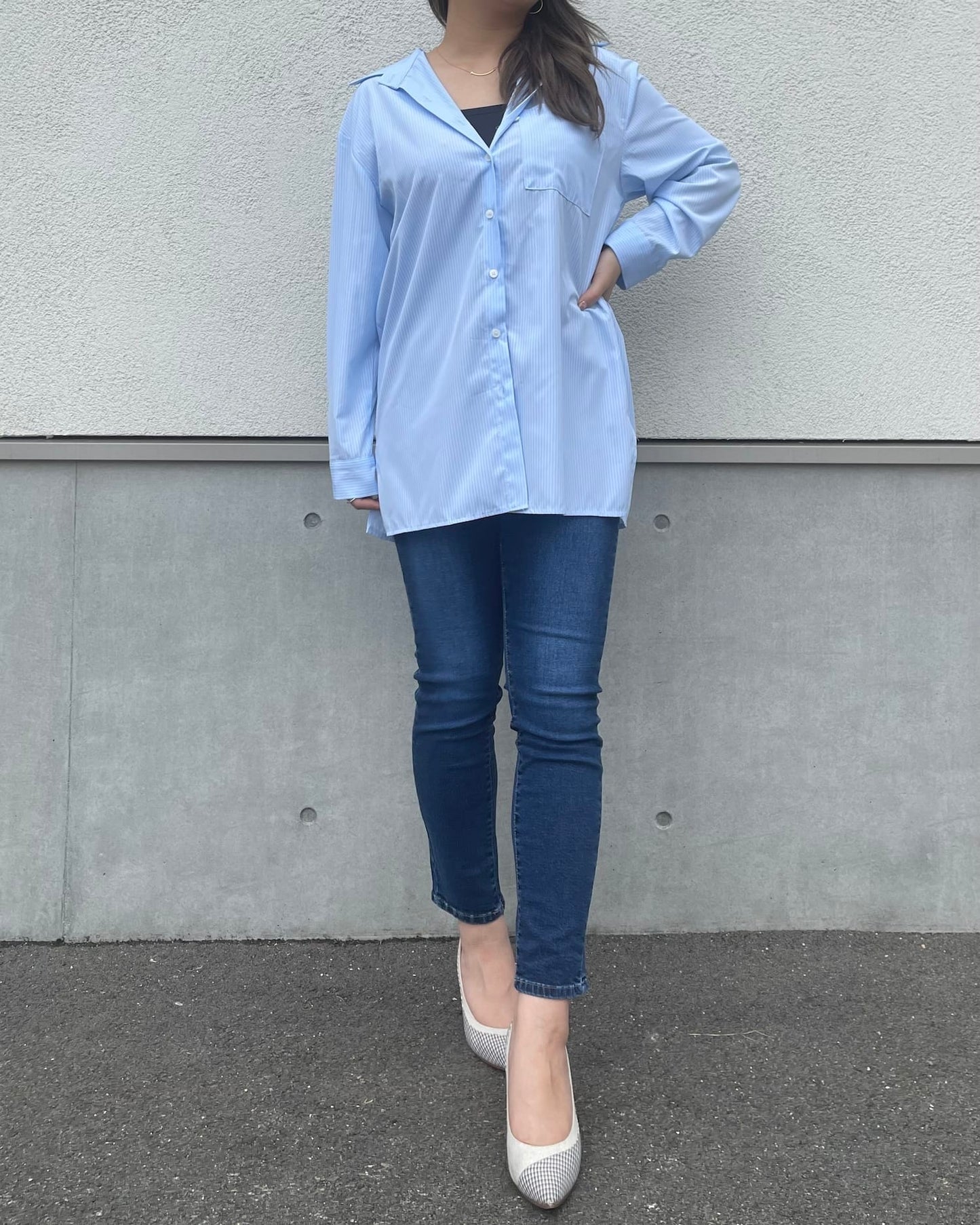 バックドロストシャツ