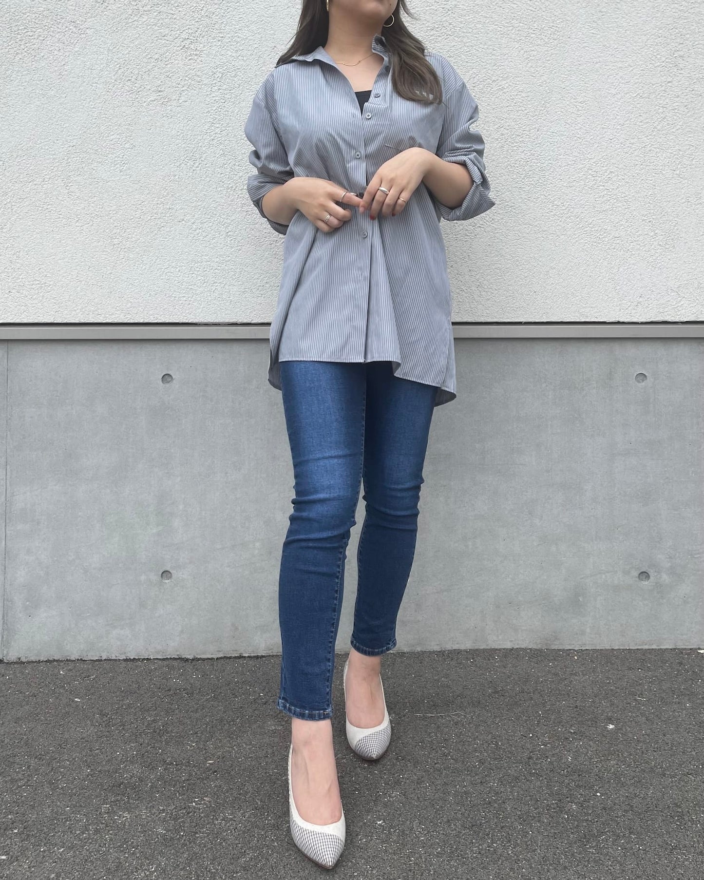 バックドロストシャツ