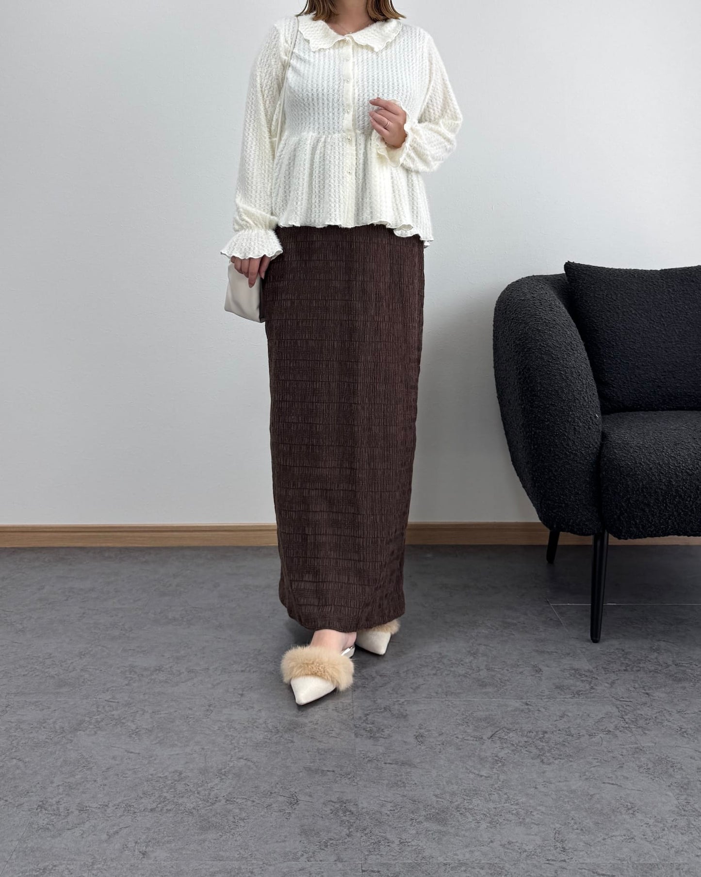 フェザー風ペプラムブラウス