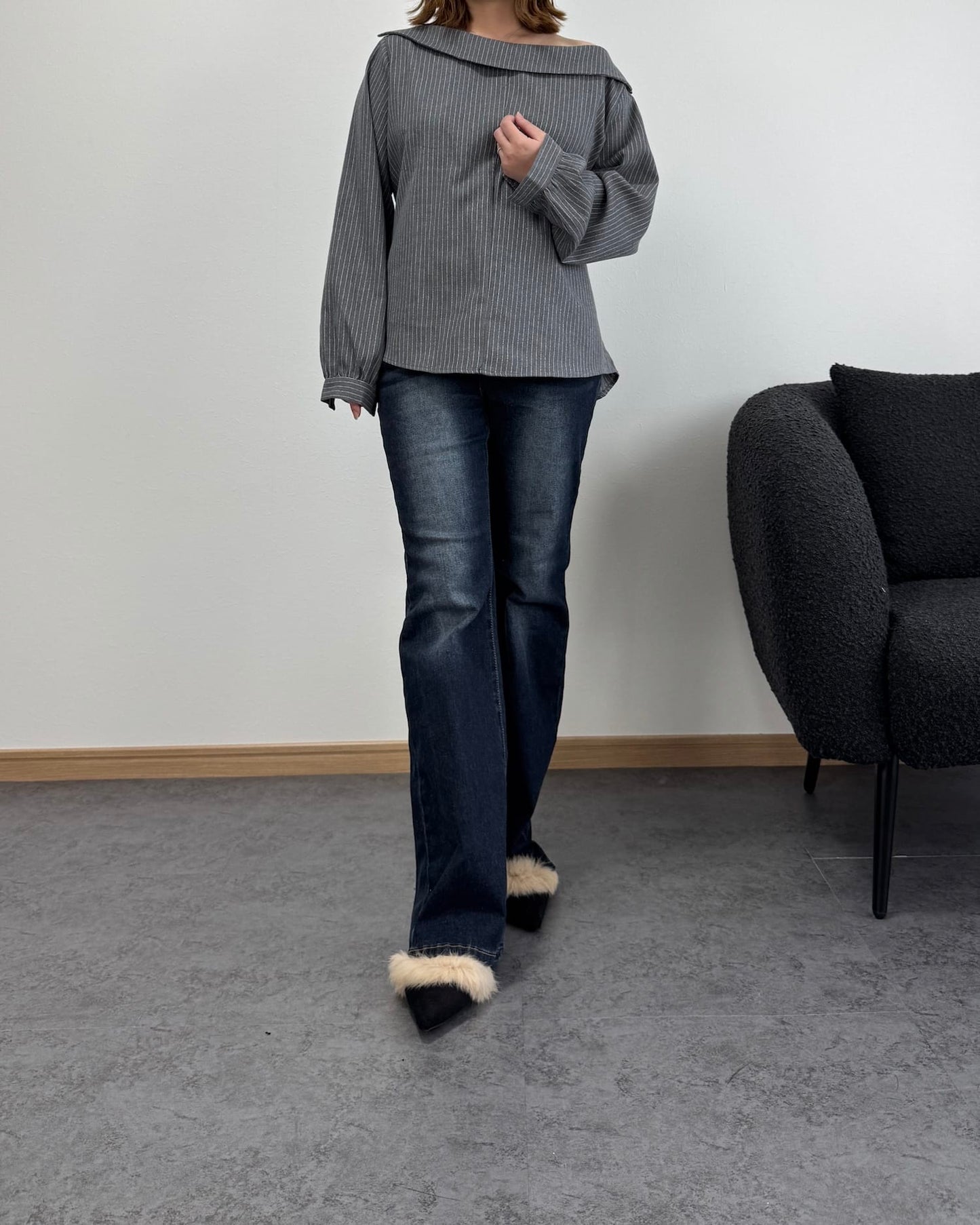 セミオフショルピンストライプトップス【3way】