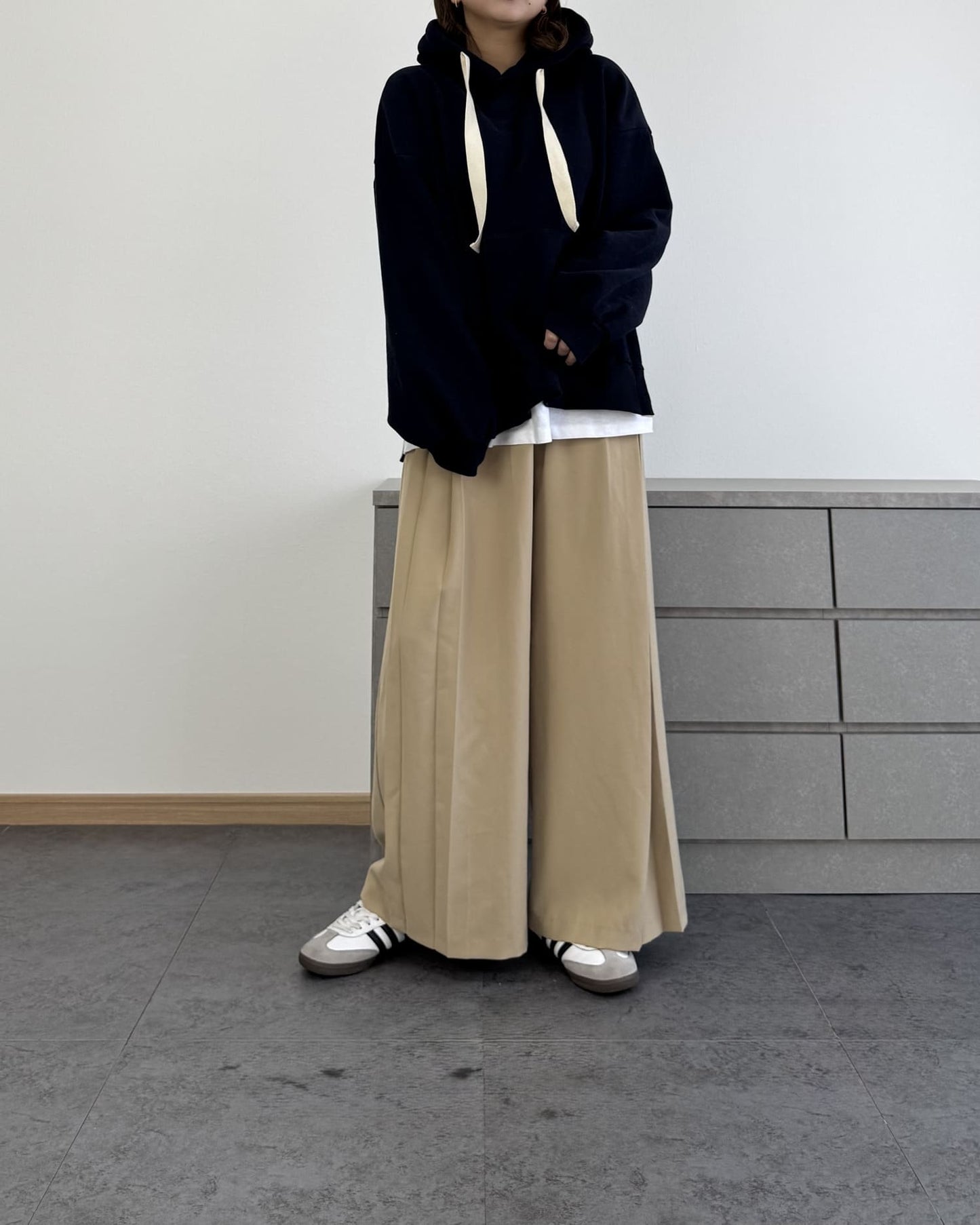 カットソーレイヤードパーカー