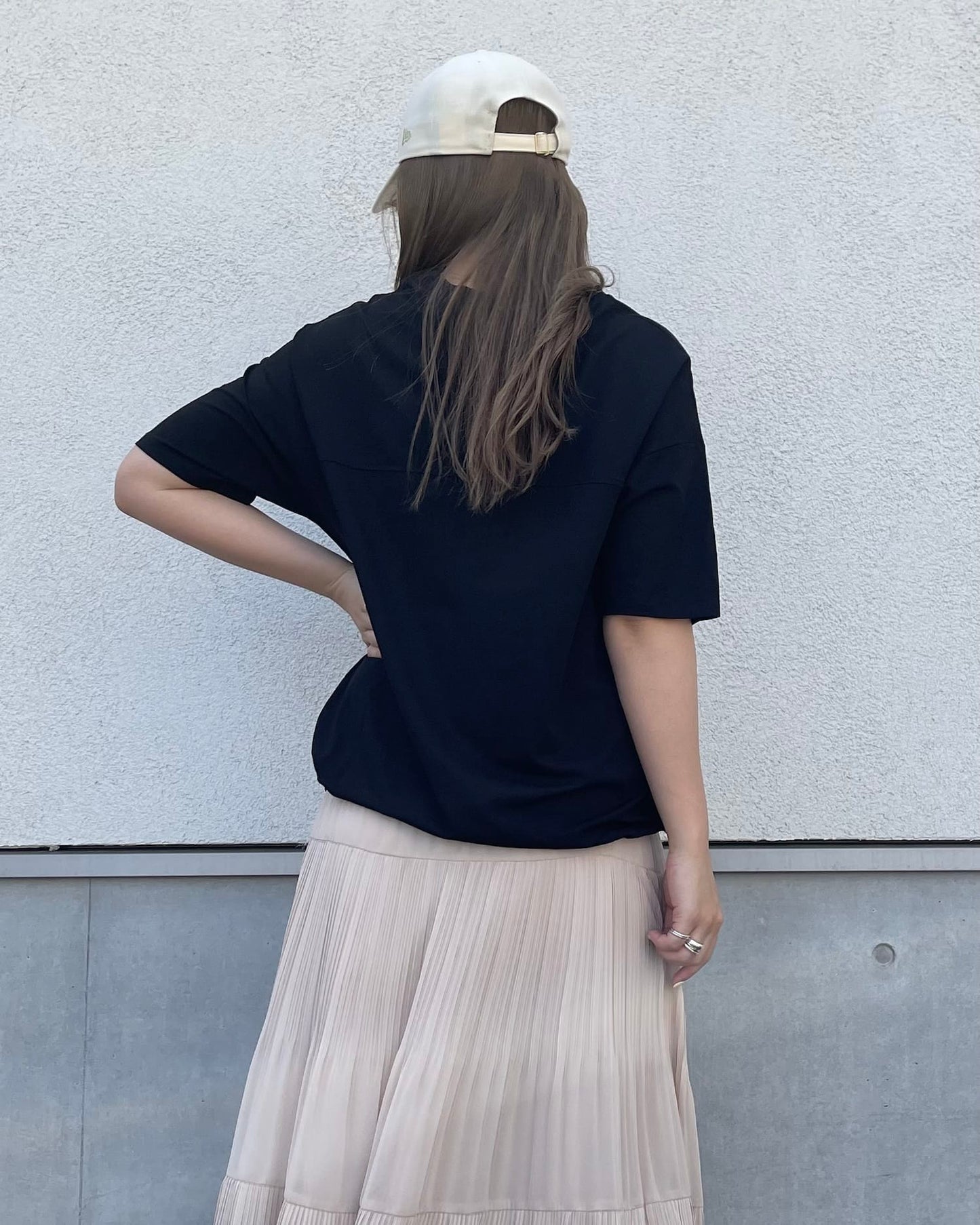 裾ドロストデザインTシャツ