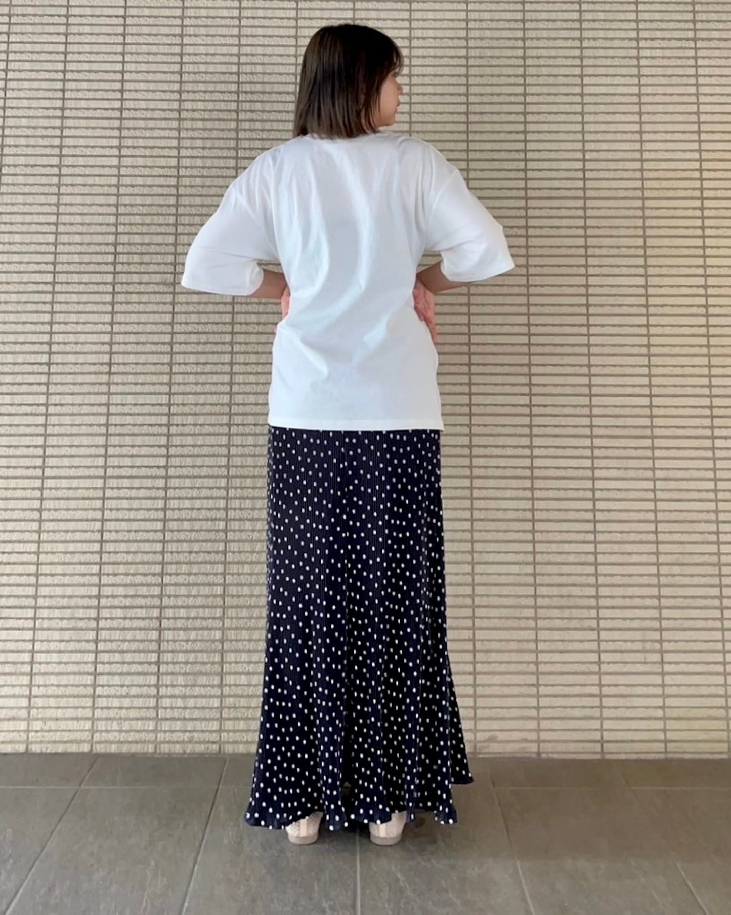 片側サイドスリット五部袖デザインTシャツ