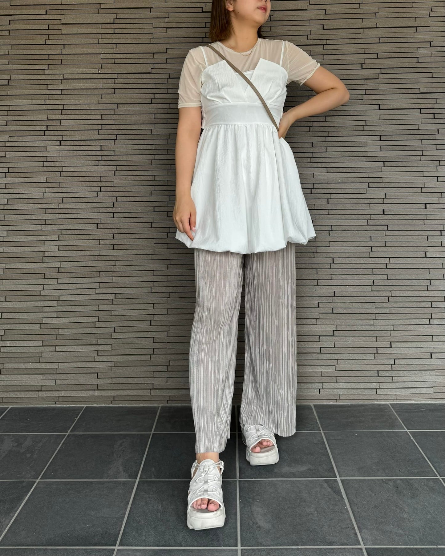 サマープリーツパンツ