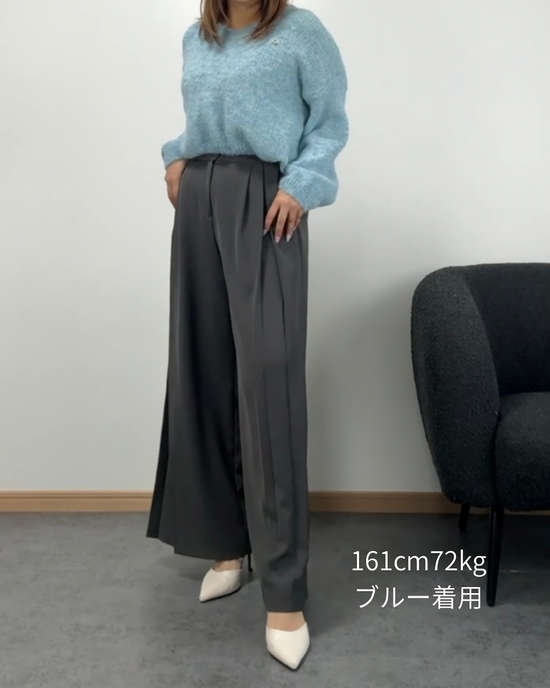 Vネックバルーンカラーニット