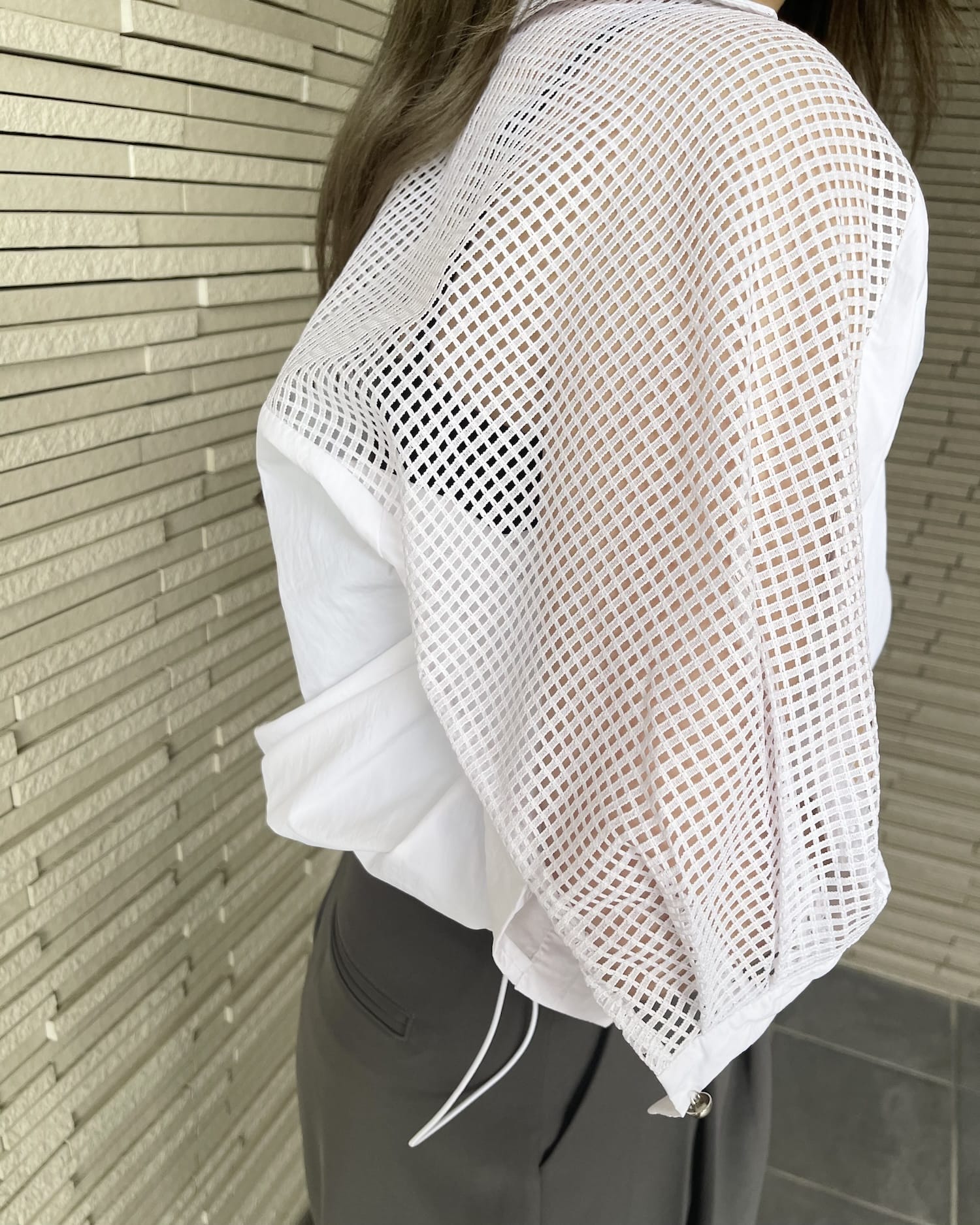 ドロストバックショルダーメッシュシャツ