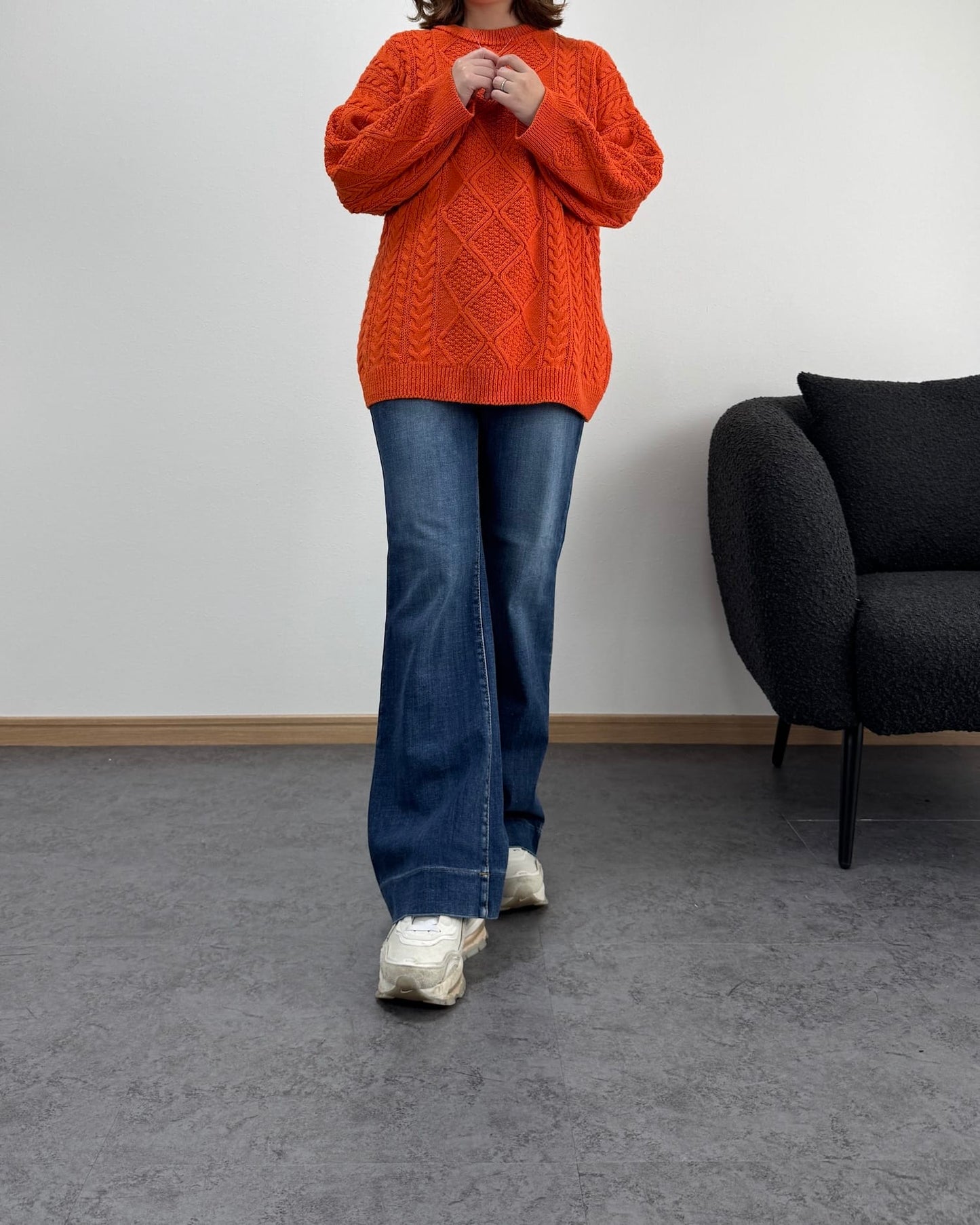 ケーブルオーバーニット