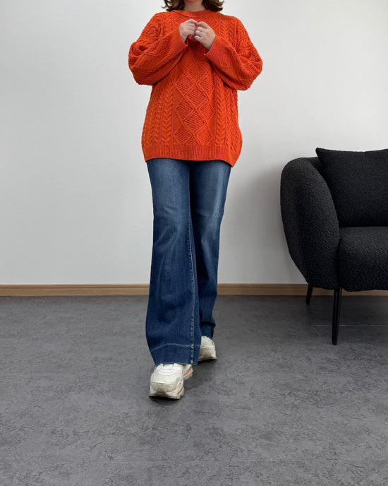 ケーブルオーバーニット