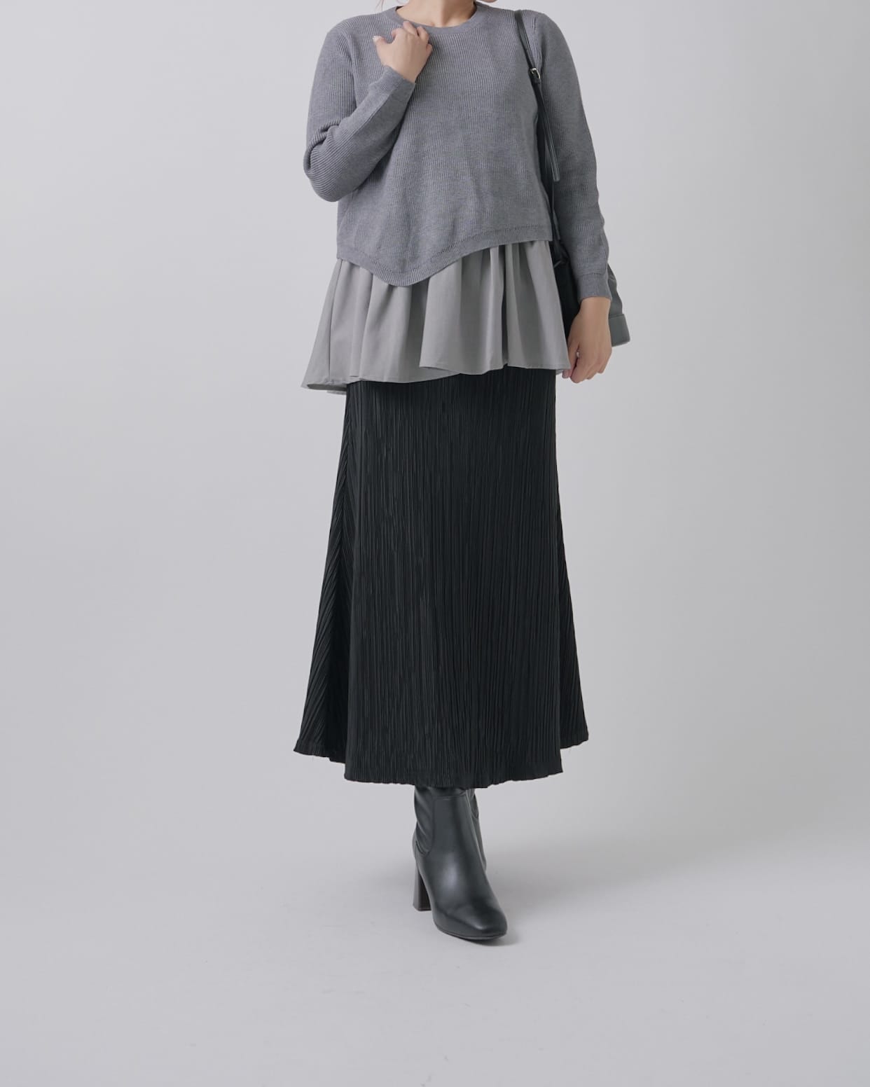 レイヤードフリルニット