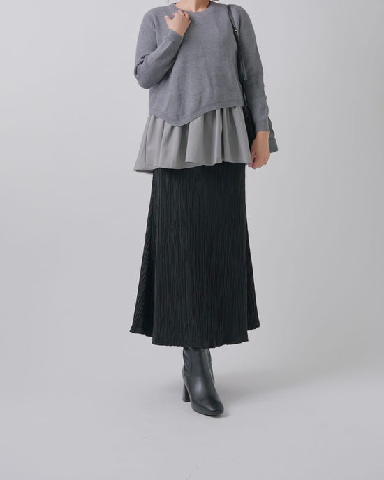 レイヤードフリルニット