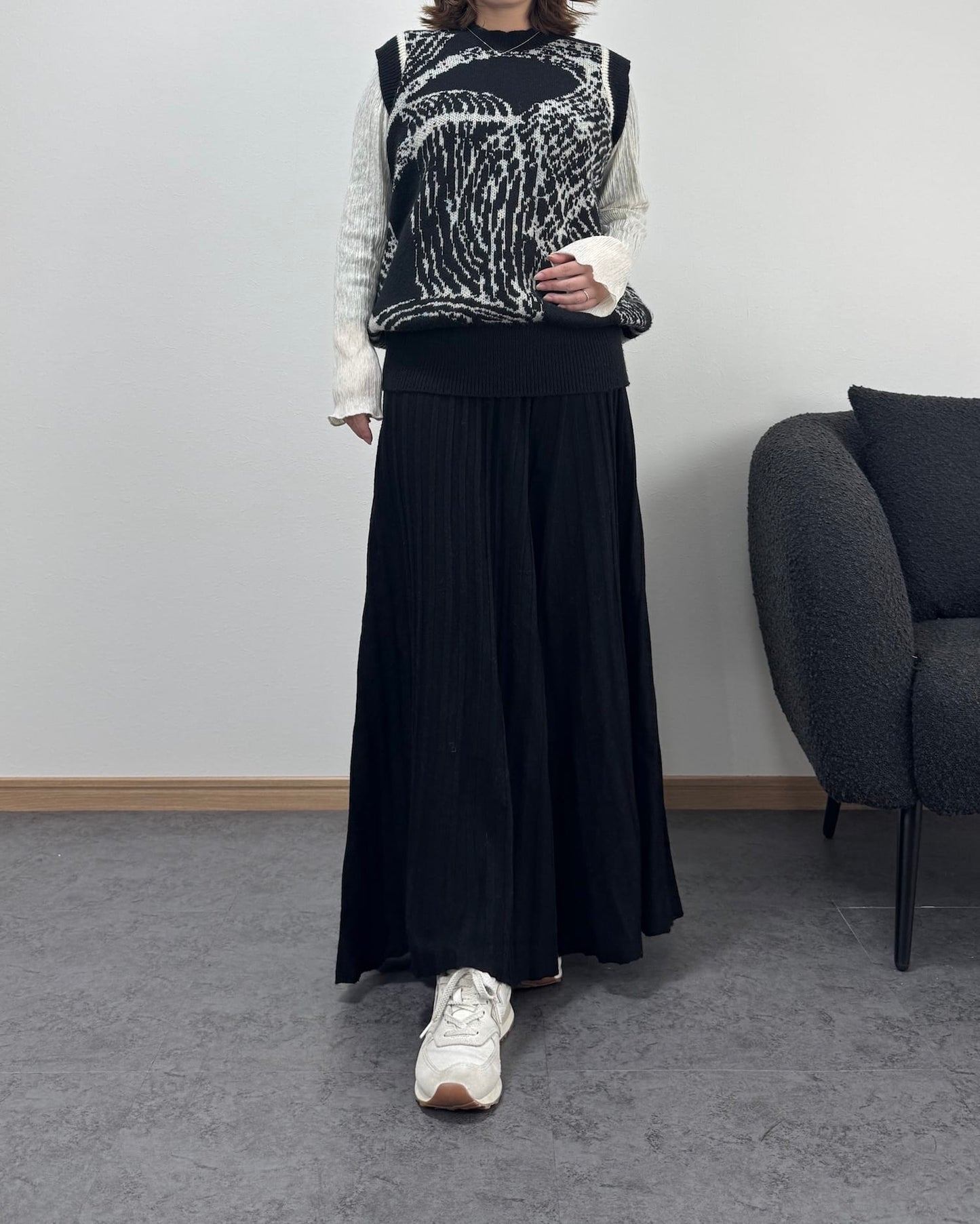 総柄モノトーンニットベスト