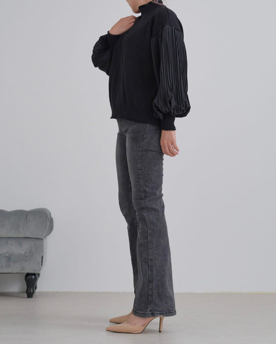 袖プリーツタートルニット