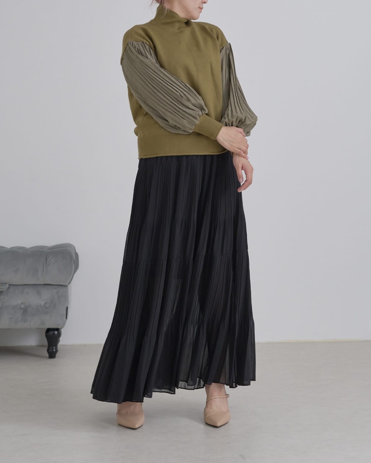 袖プリーツタートルニット