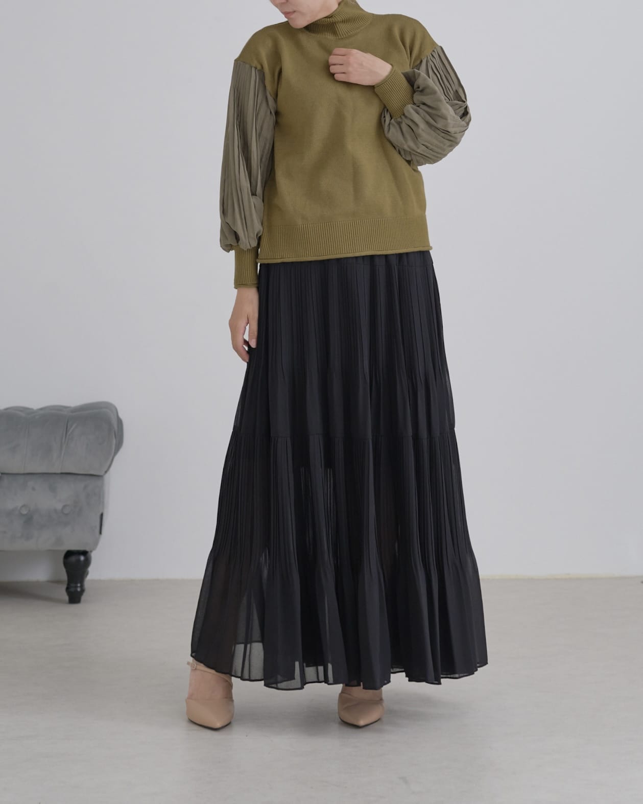 袖プリーツタートルニット