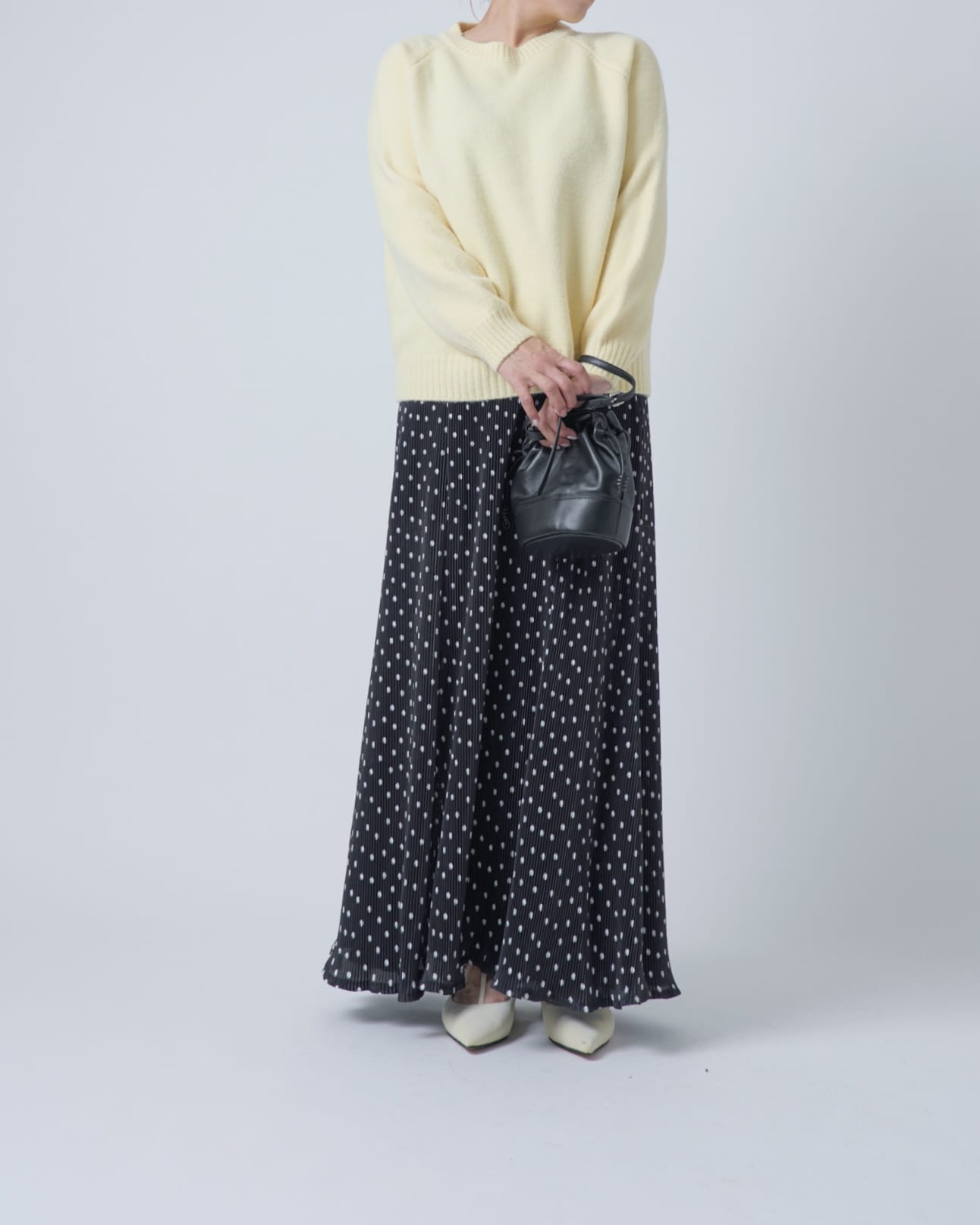 シンプルカラーニットプルオーバー – O.W